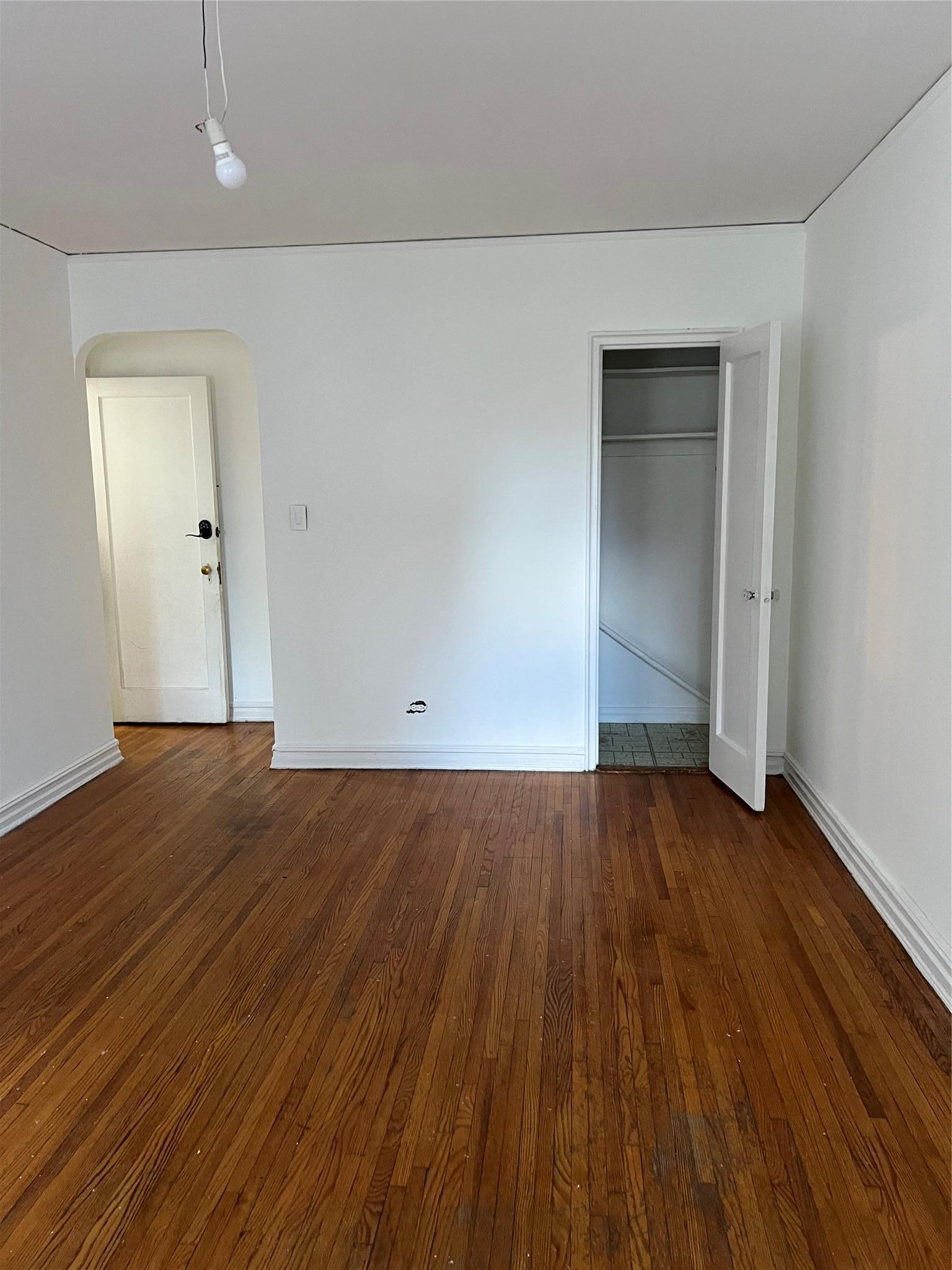 Coop 75th Street       Apartment 127  Queens, NY 11372, MLS-803311-32