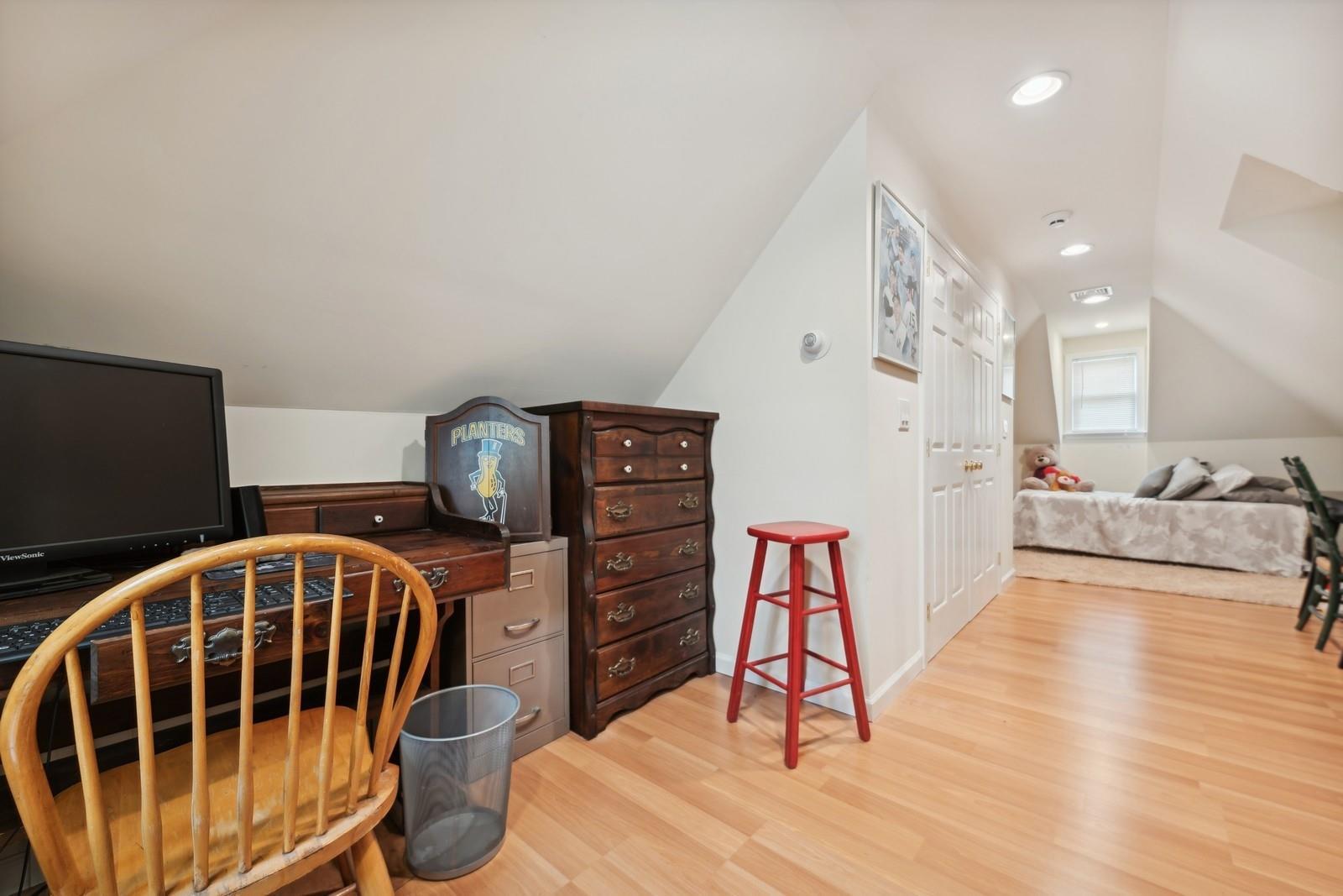 Single Family Eileen  Nassau County, NY 11598, MLS-803411-25
