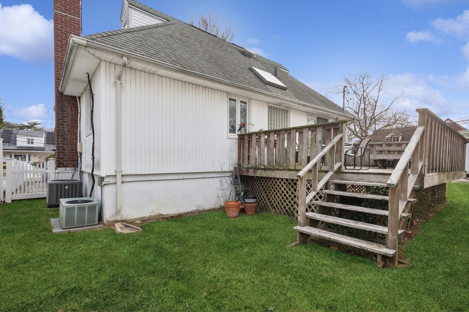Single Family Eileen  Nassau County, NY 11598, MLS-803411-32