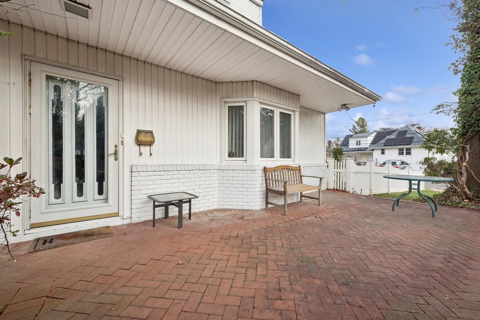 Single Family Eileen  Nassau County, NY 11598, MLS-803411-4