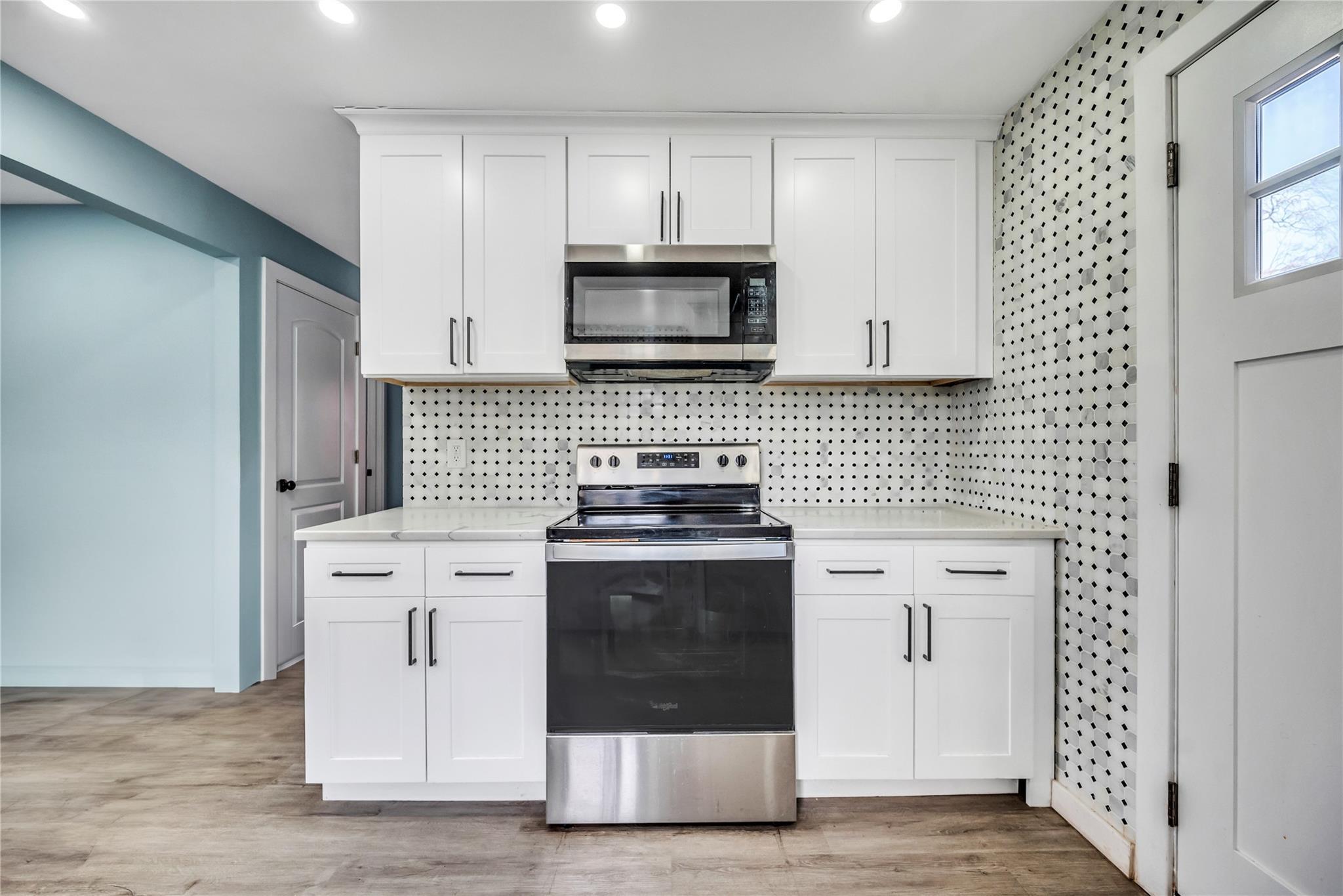 Single Family Clinton  Suffolk County, NY 11757, MLS-803444-12