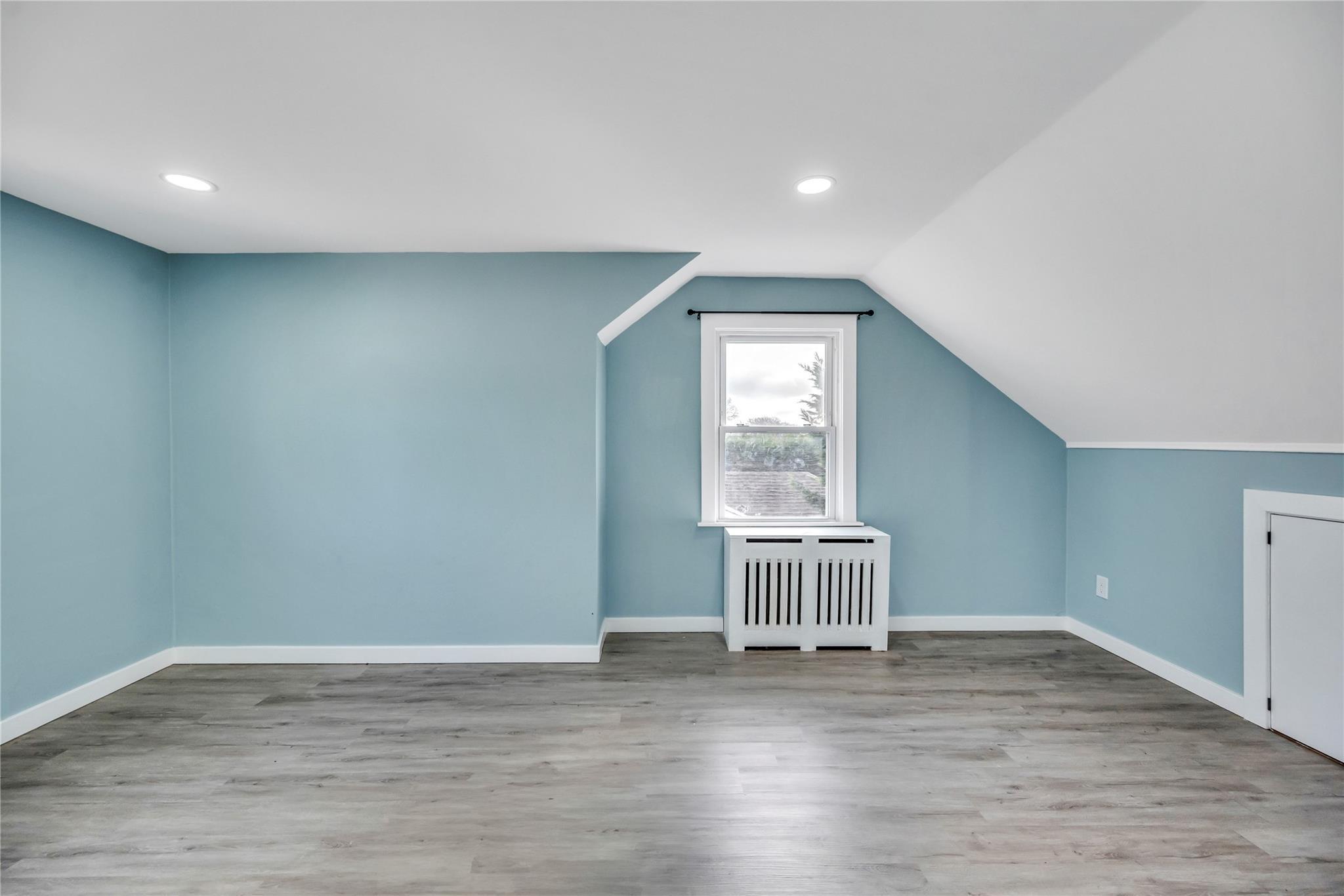 Single Family Clinton  Suffolk County, NY 11757, MLS-803444-17