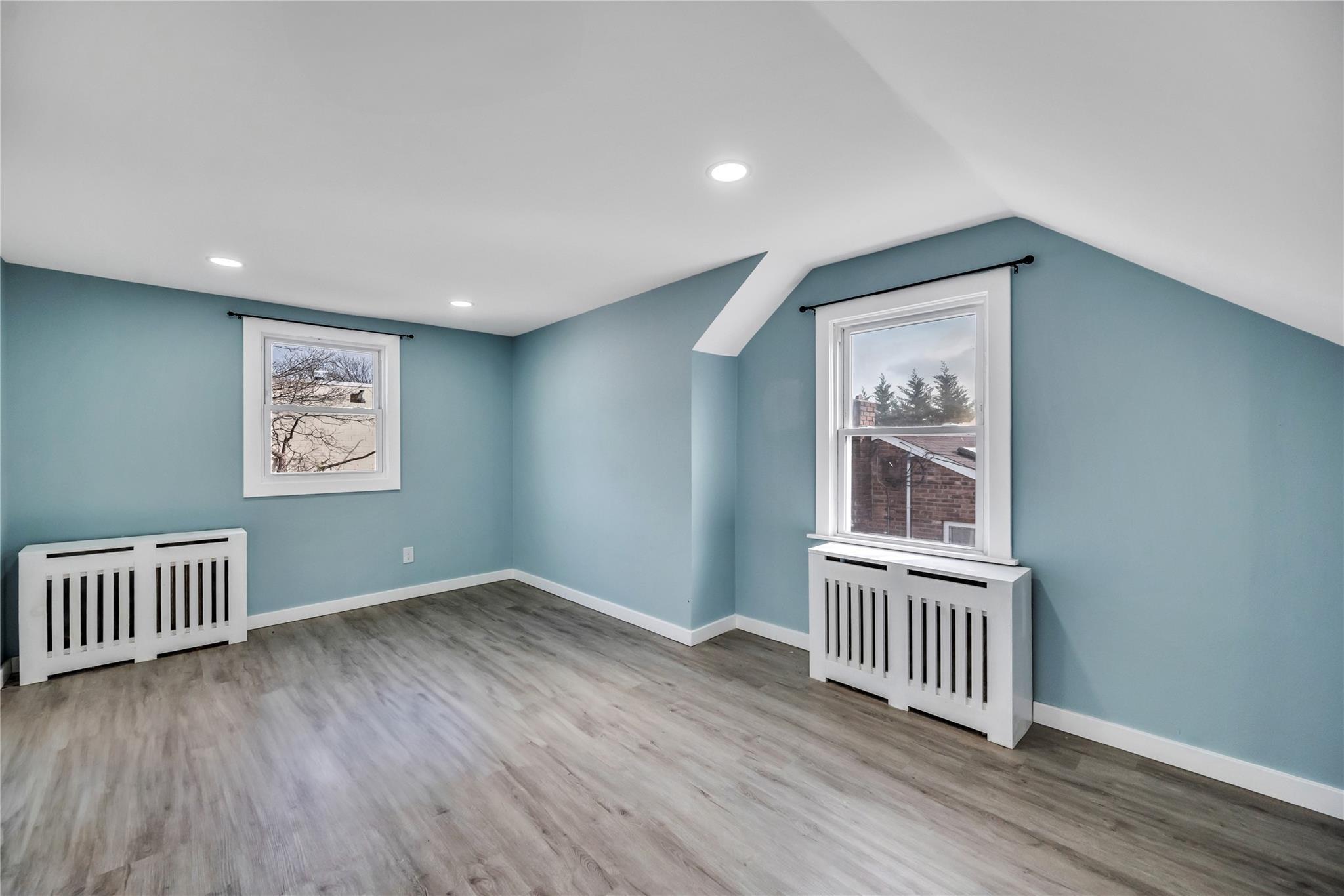 Single Family Clinton  Suffolk County, NY 11757, MLS-803444-18
