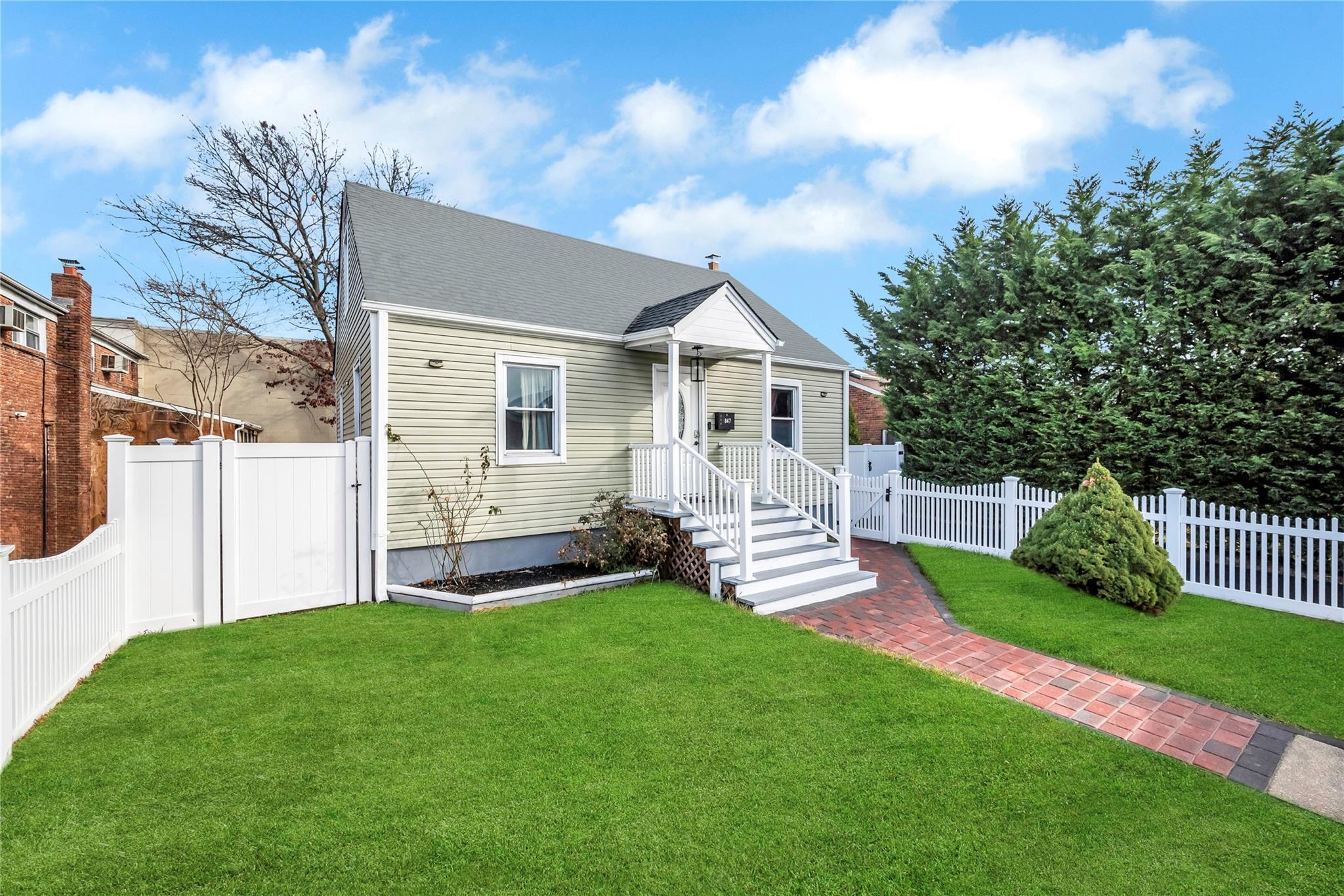 Single Family Clinton  Suffolk County, NY 11757, MLS-803444-2