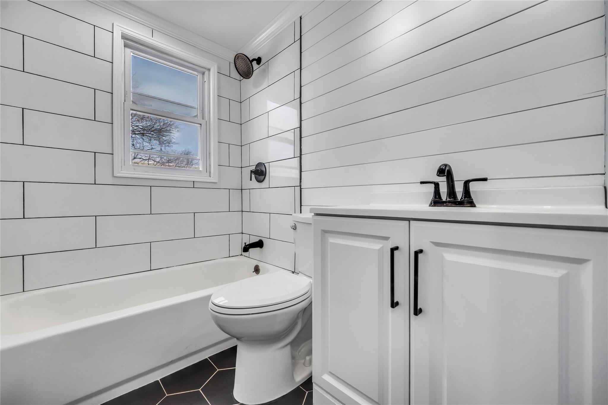 Single Family Clinton  Suffolk County, NY 11757, MLS-803444-20