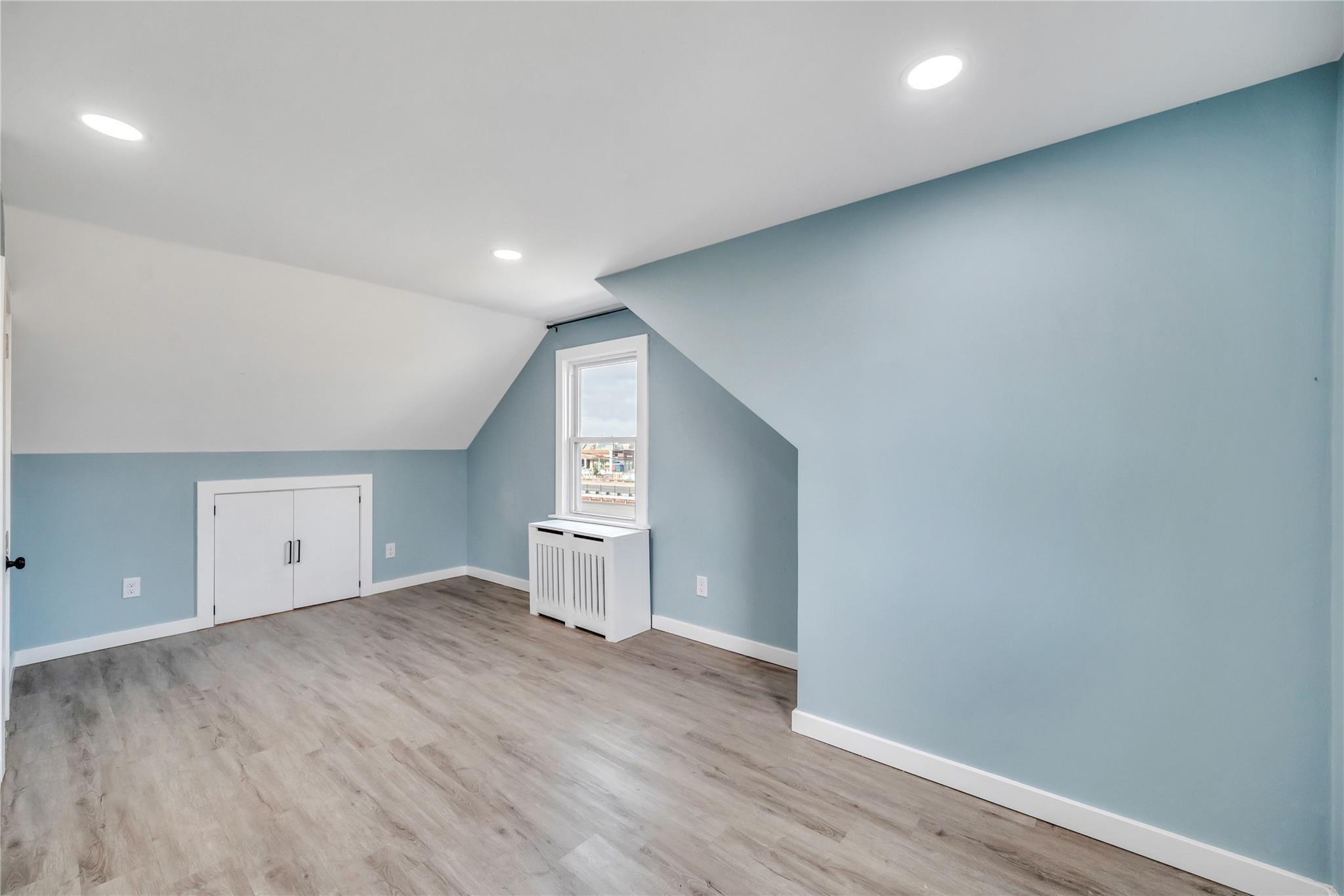 Single Family Clinton  Suffolk County, NY 11757, MLS-803444-21