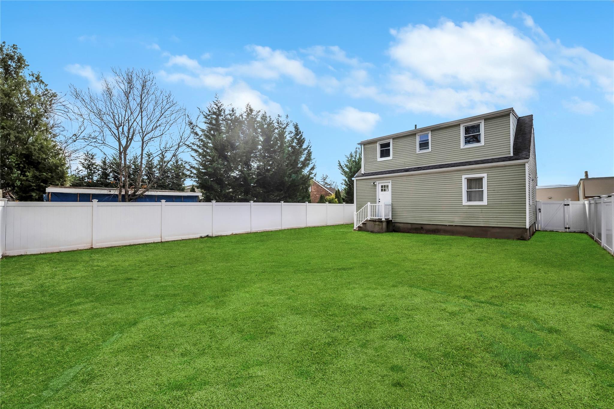 Single Family Clinton  Suffolk County, NY 11757, MLS-803444-5