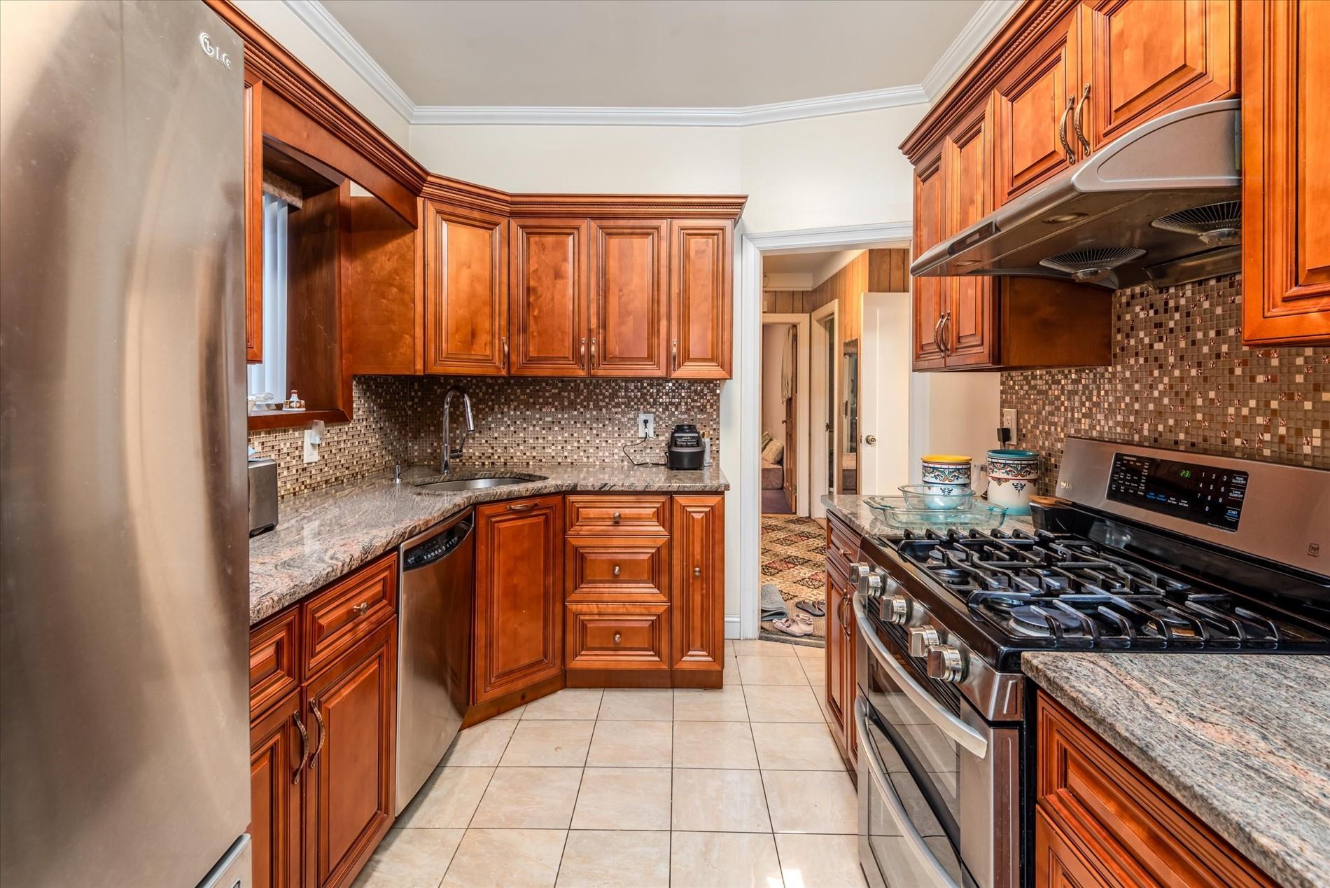 Single Family 63  Queens, NY 11378, MLS-803447-9