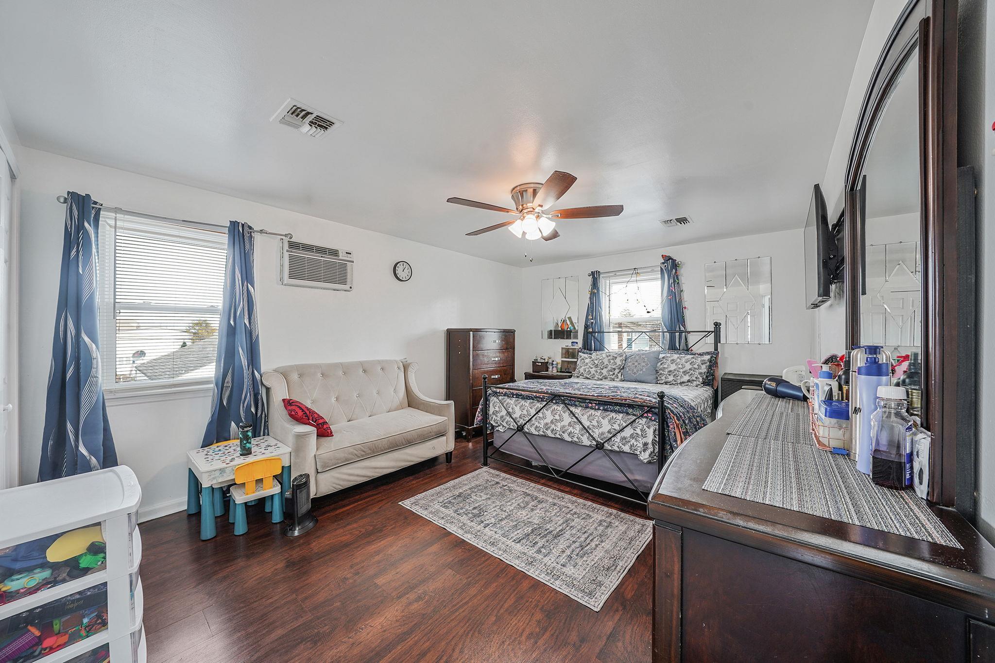 Single Family Terrace Ave  Nassau County, NY 11003, MLS-803457-26