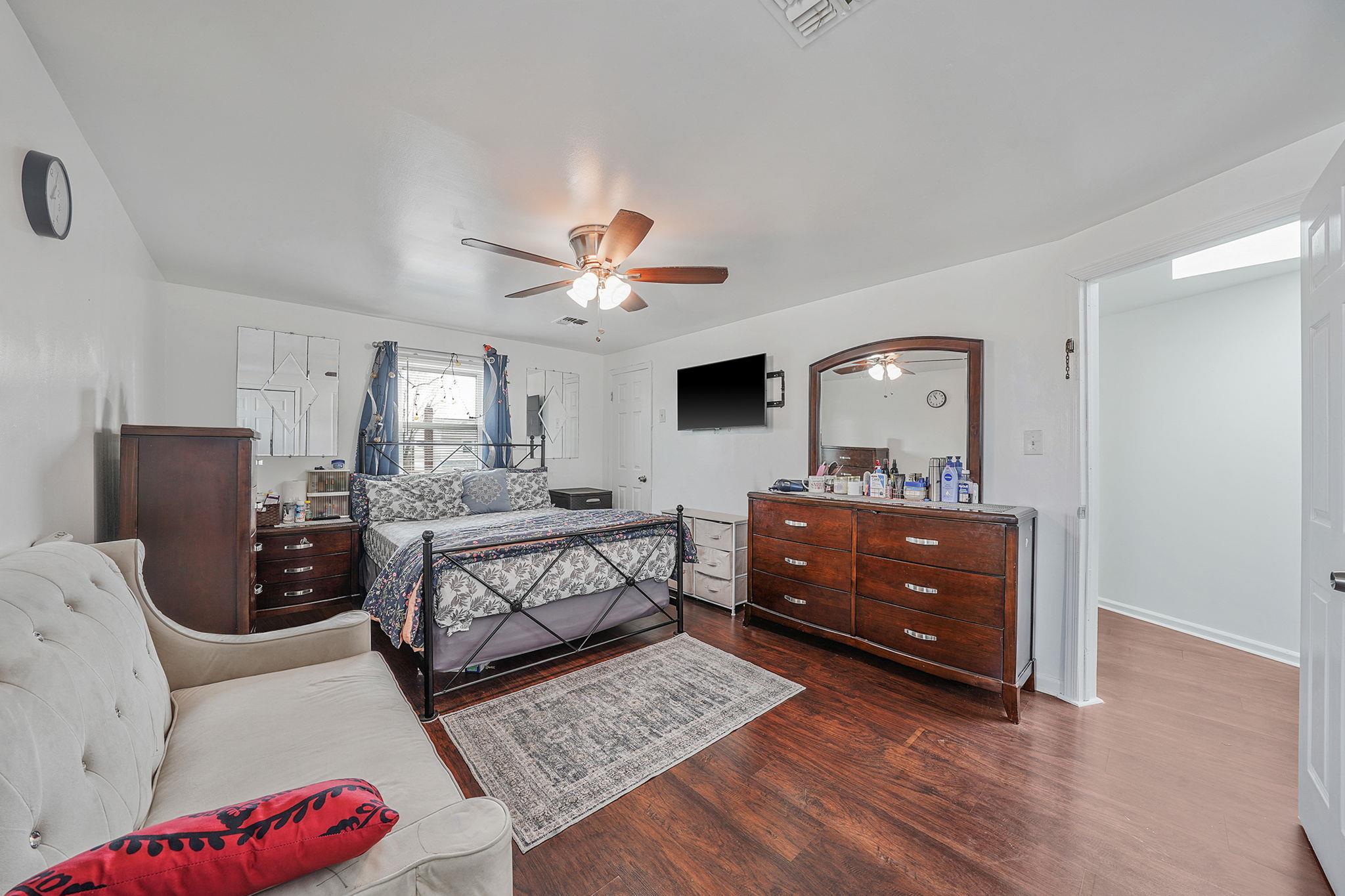 Single Family Terrace Ave  Nassau County, NY 11003, MLS-803457-27