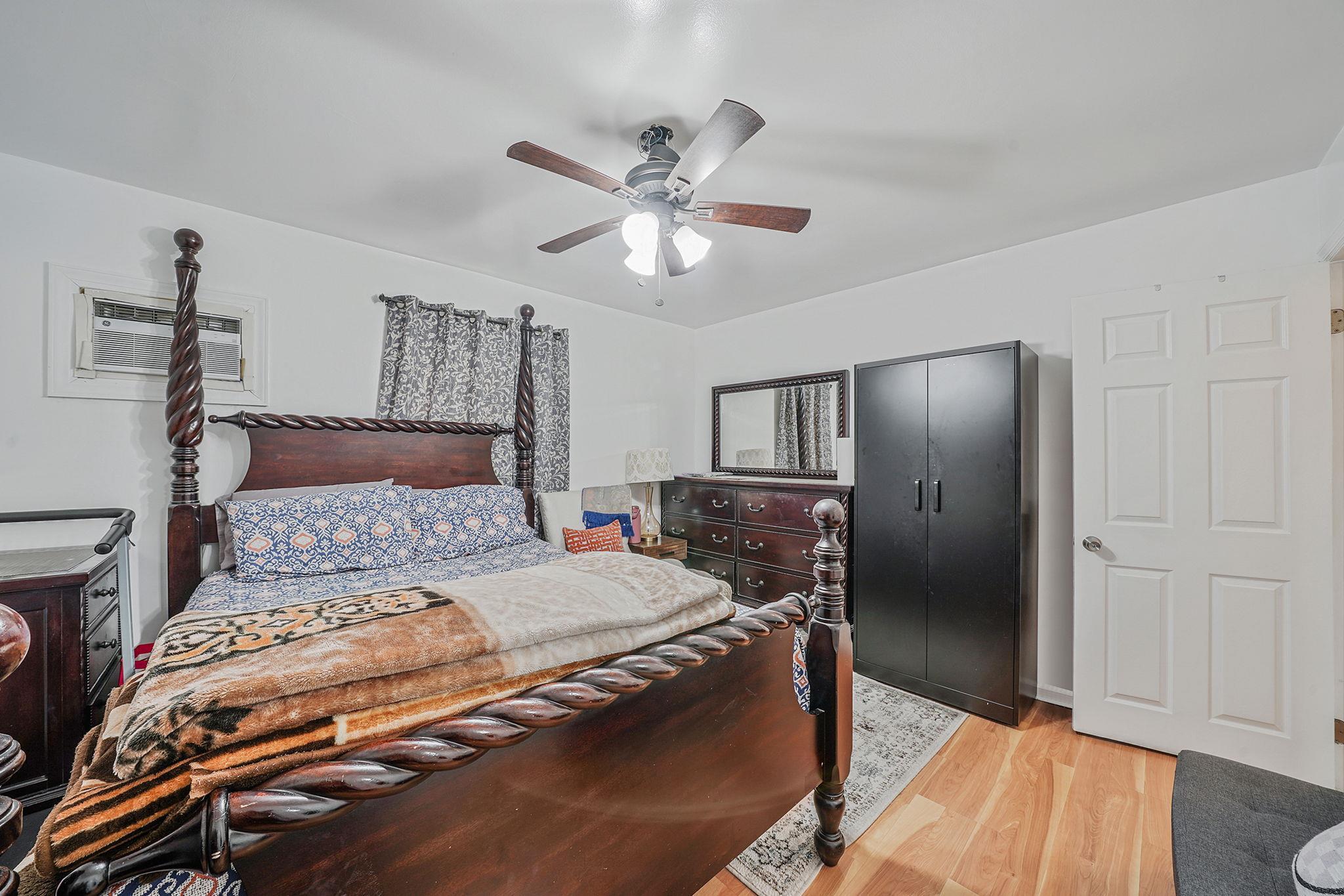 Single Family Terrace Ave  Nassau County, NY 11003, MLS-803457-33