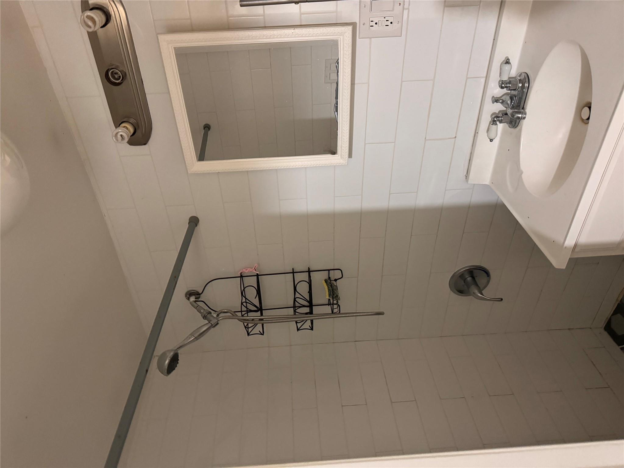 Single Family Cortelyou  Brooklyn, NY 11226, MLS-803523-9