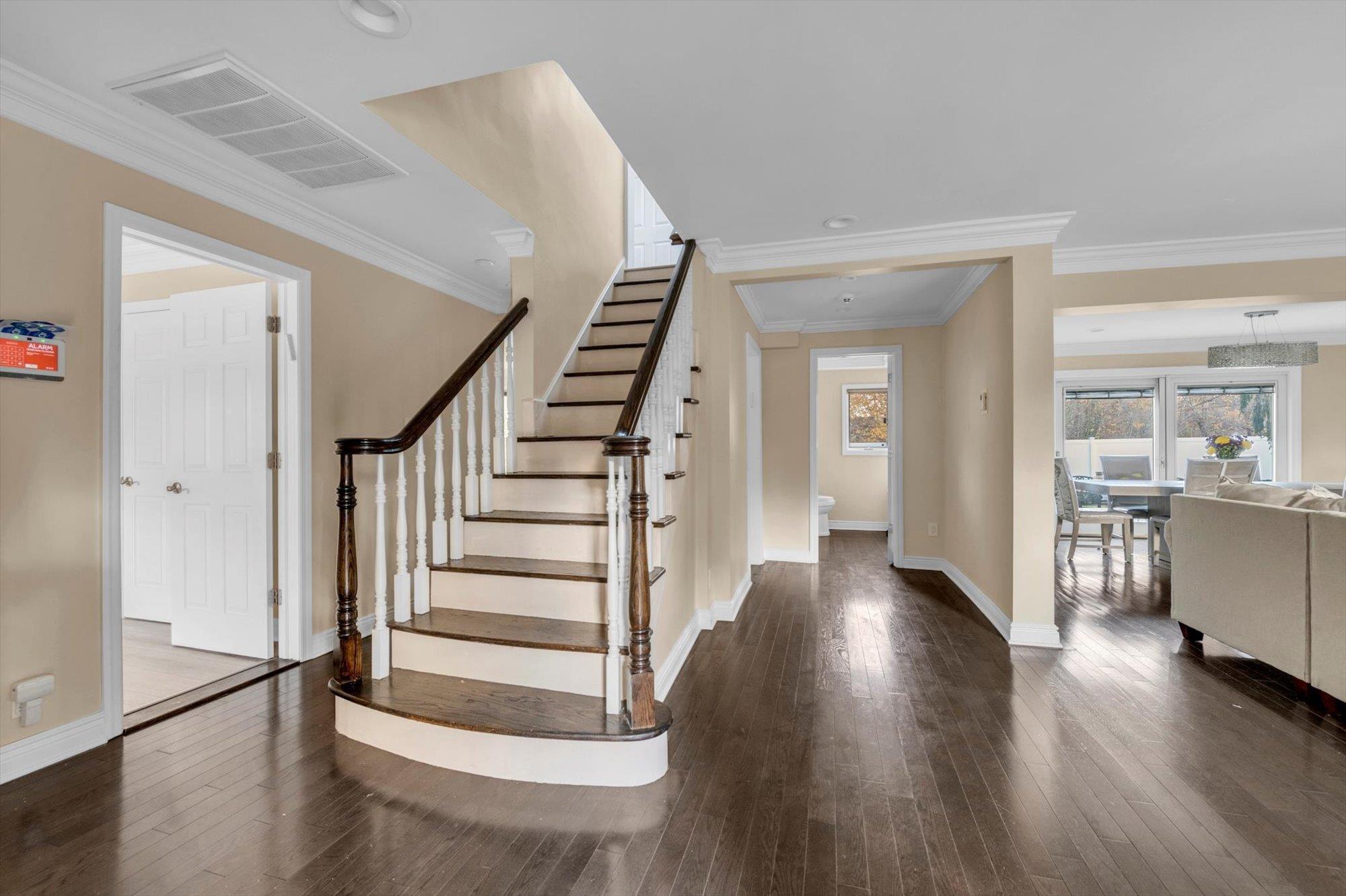 Single Family Westwood Circle  Nassau County, NY 11577, MLS-803552-2