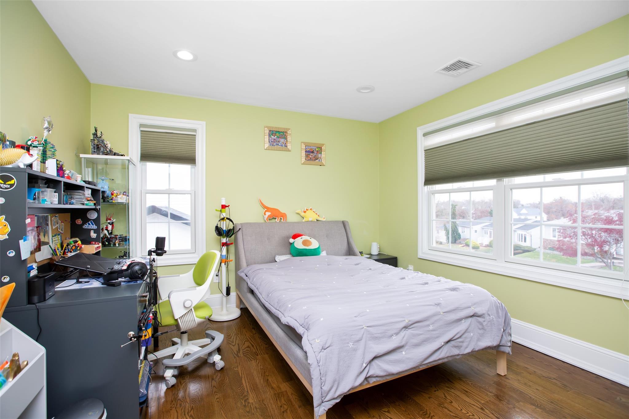 Single Family Lillian  Nassau County, NY 11803, MLS-803620-10