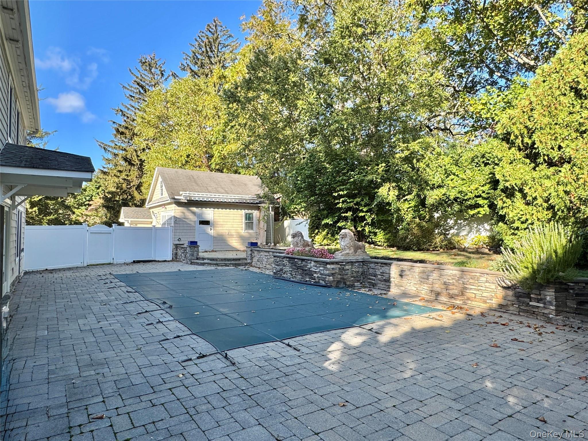 Single Family Maiden  Suffolk County, NY 11777, MLS-803715-4