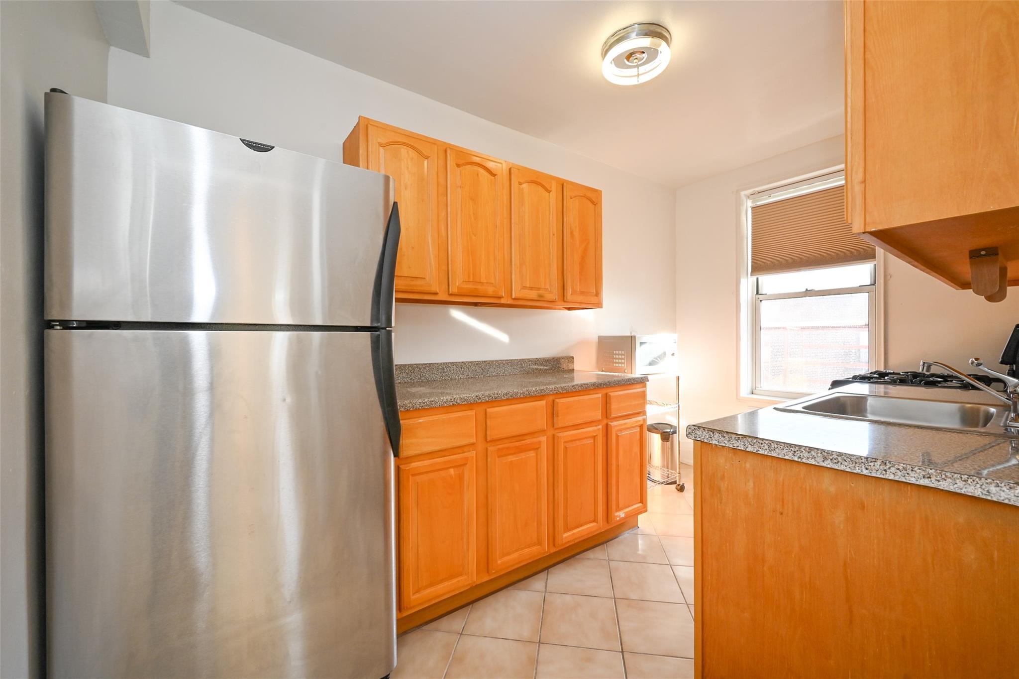 Coop Broadway  Bronx, NY 10471, MLS-803757-11