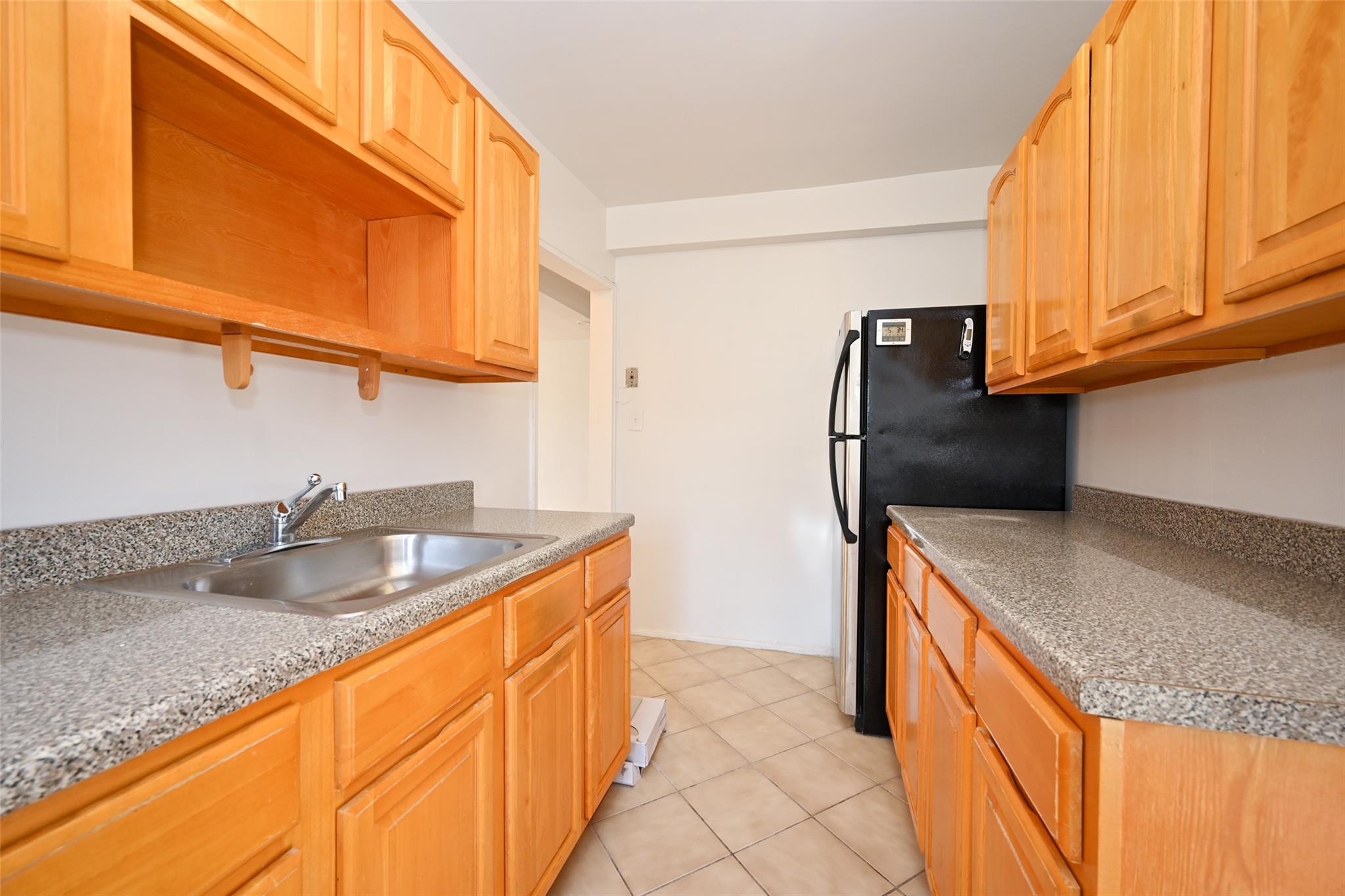 Coop Broadway  Bronx, NY 10471, MLS-803757-12