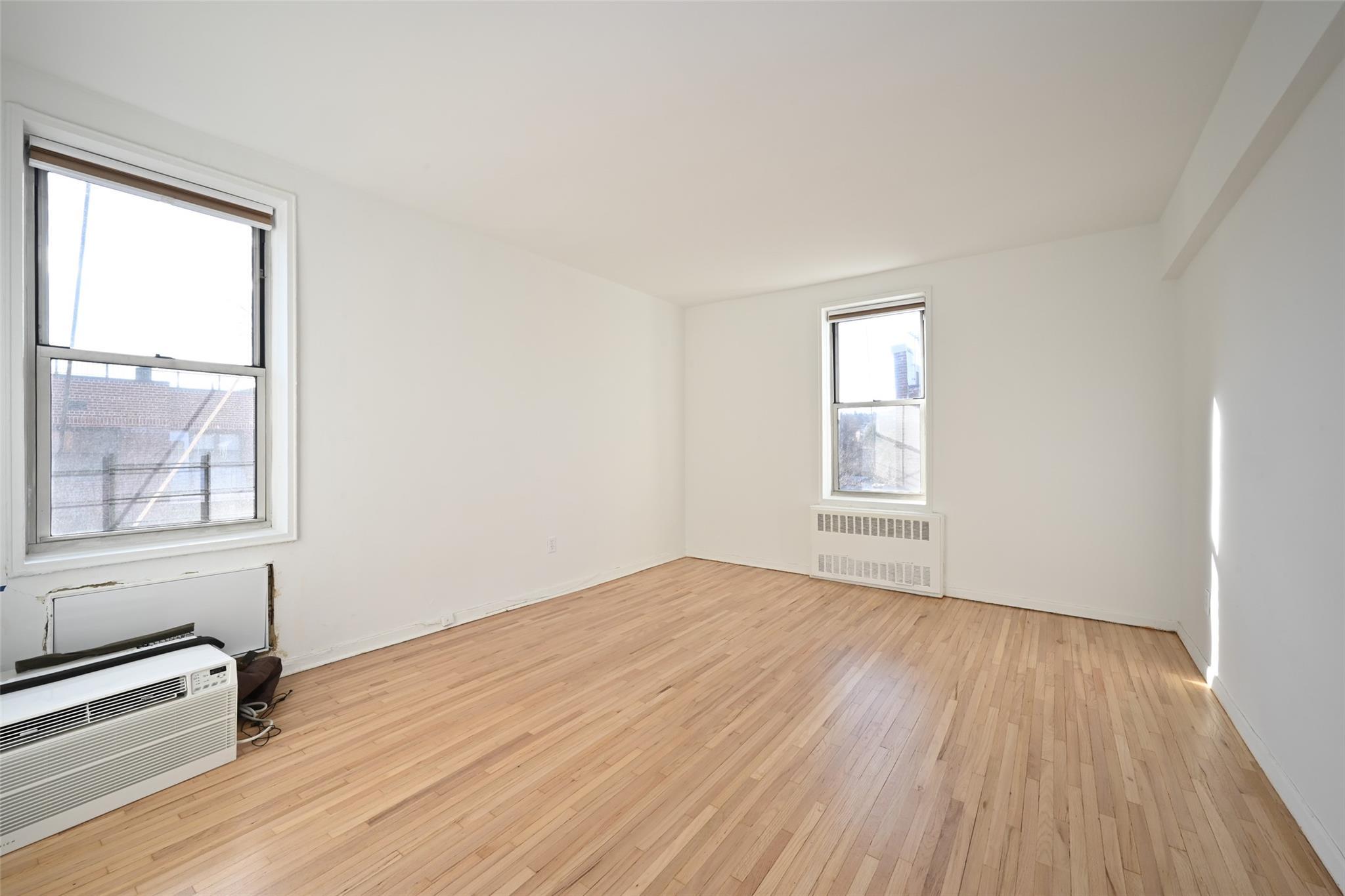 Coop Broadway  Bronx, NY 10471, MLS-803757-16