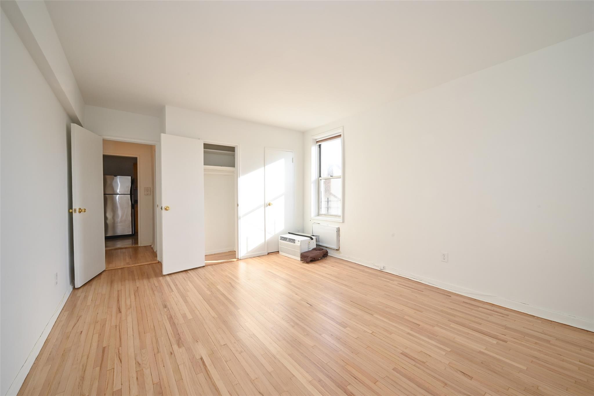 Coop Broadway  Bronx, NY 10471, MLS-803757-17