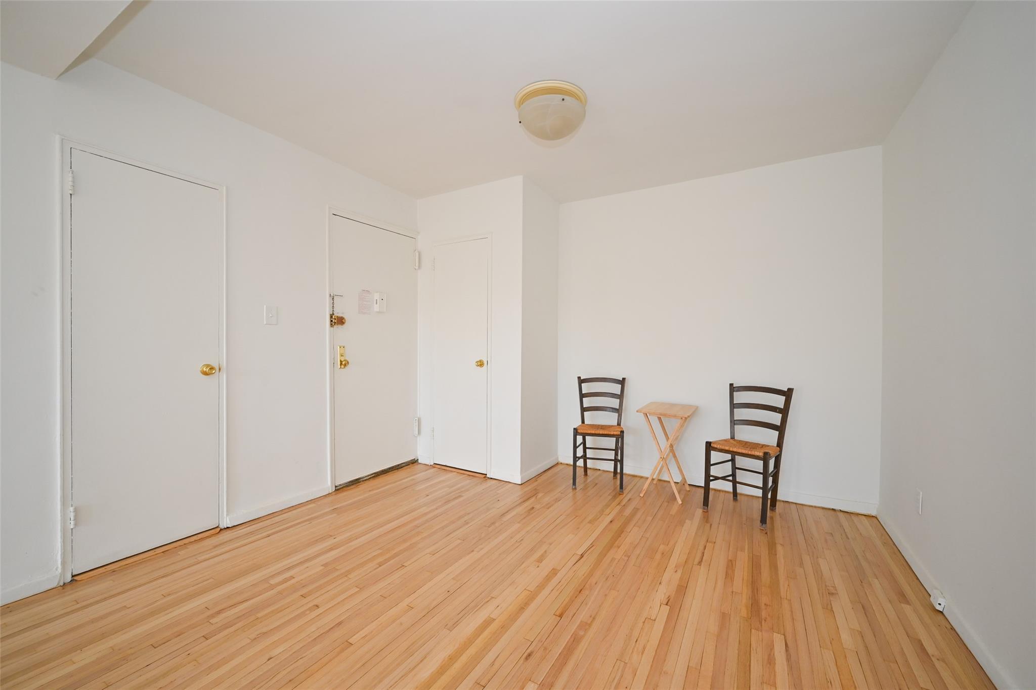 Coop Broadway  Bronx, NY 10471, MLS-803757-7