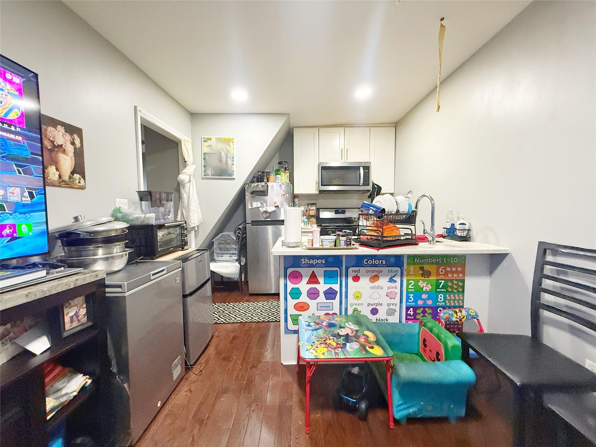 Single Family 156th  Queens, NY 11433, MLS-803810-12