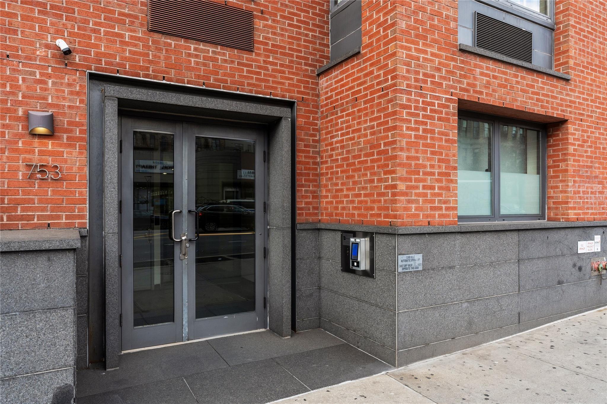 Condo Saint Nicholas  Manhattan, NY 10031, MLS-803821-14
