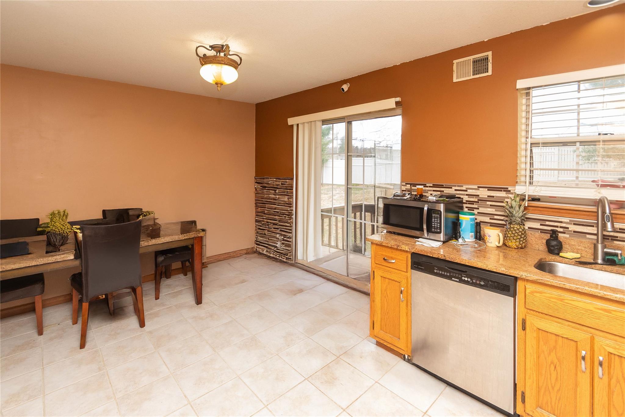 Single Family Elmcrest  Dutchess County, NY 12524, MLS-803909-11