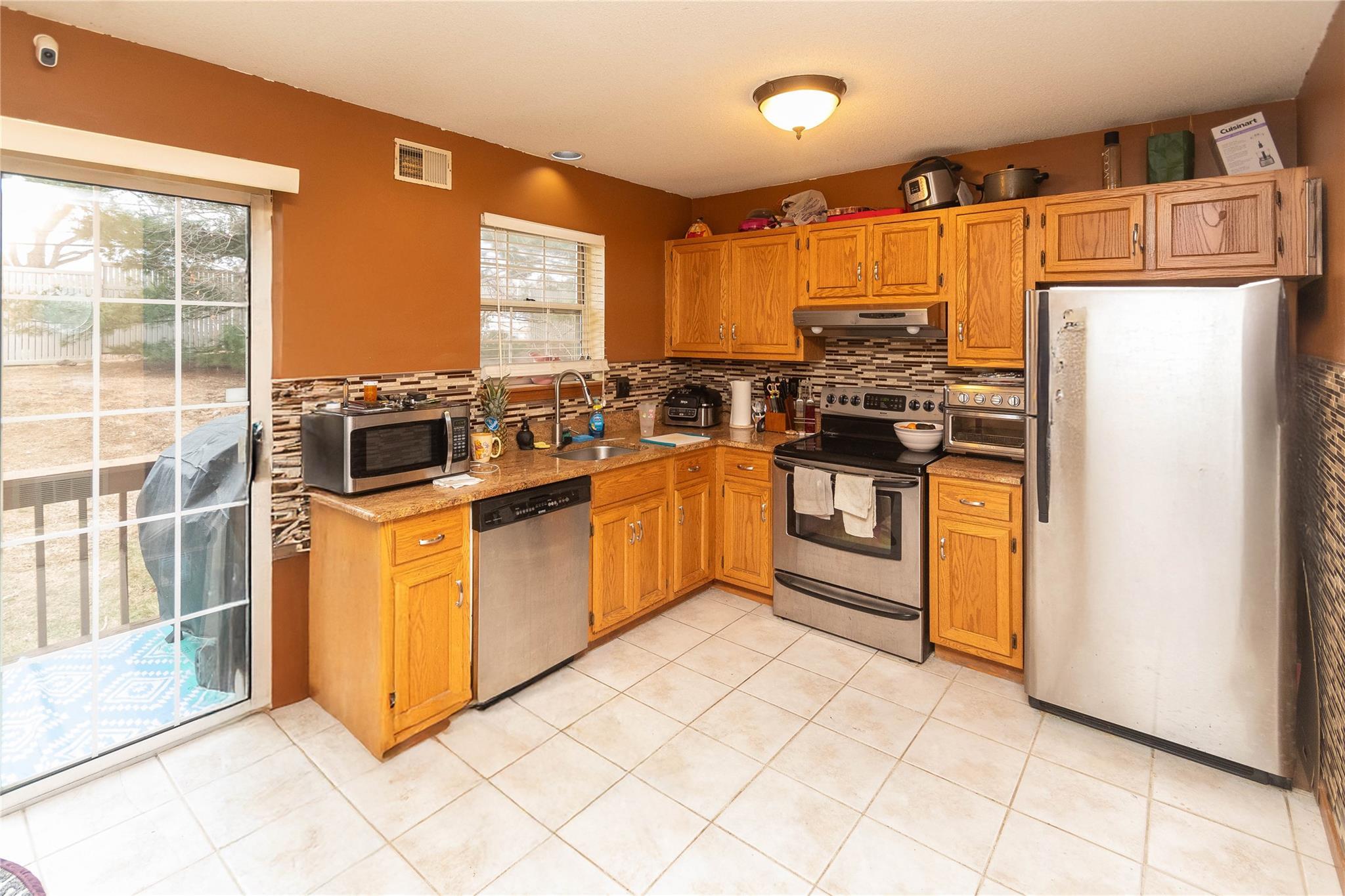 Single Family Elmcrest  Dutchess County, NY 12524, MLS-803909-8