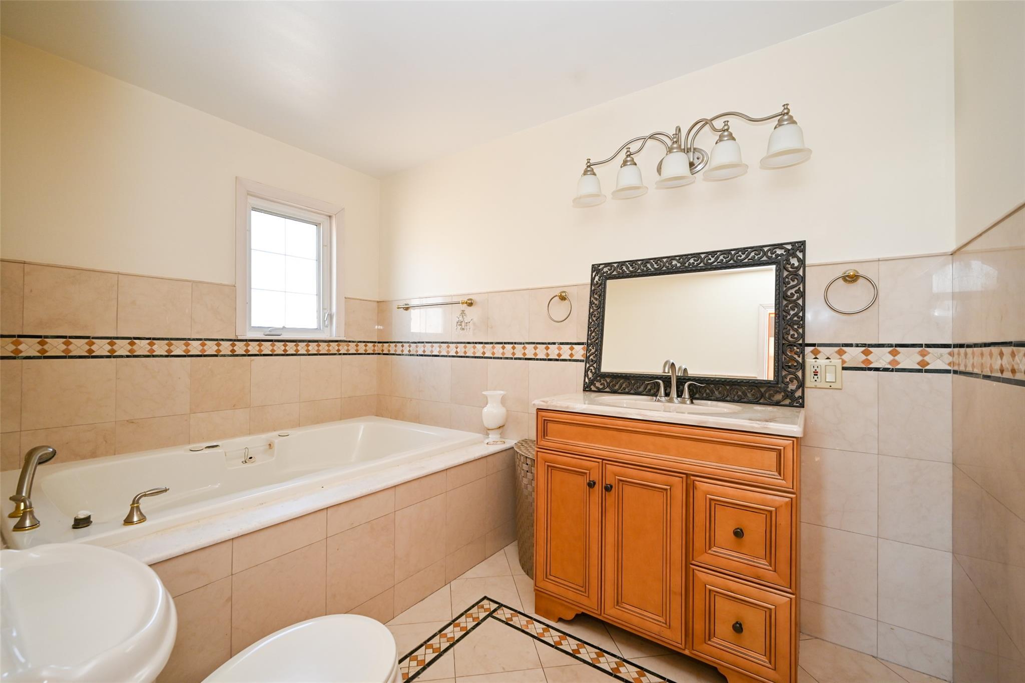 Single Family 192  Queens, NY 11365, MLS-803988-18