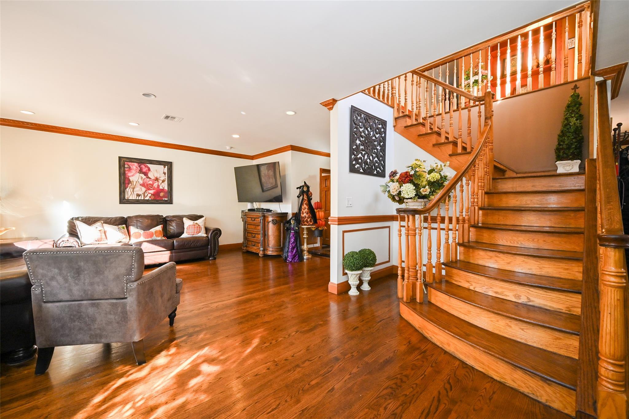 Single Family 192  Queens, NY 11365, MLS-803988-6