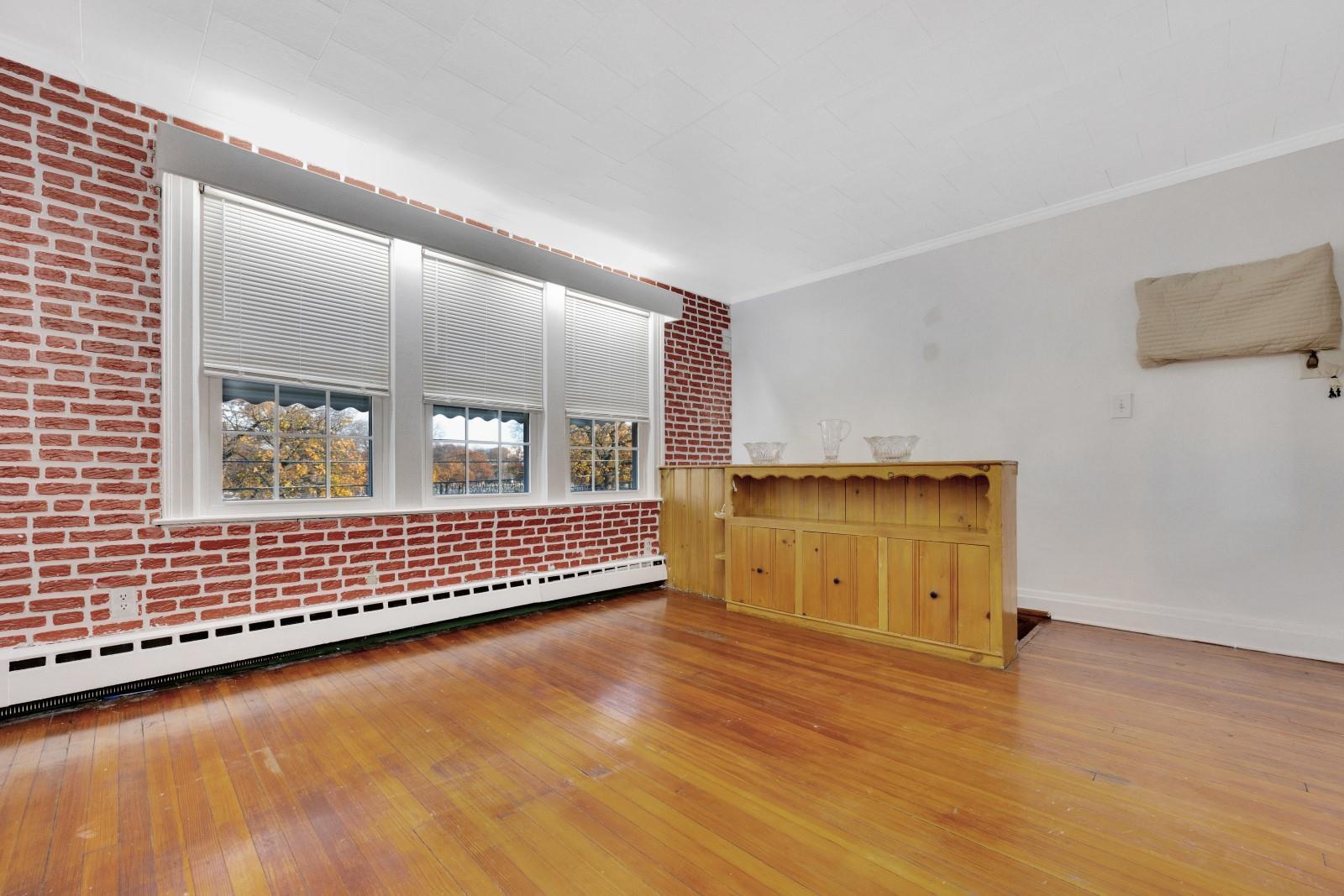 Single Family 80  Queens, NY 11379, MLS-804032-11