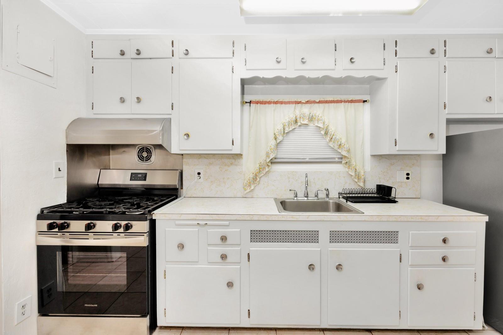 Single Family 80  Queens, NY 11379, MLS-804032-14