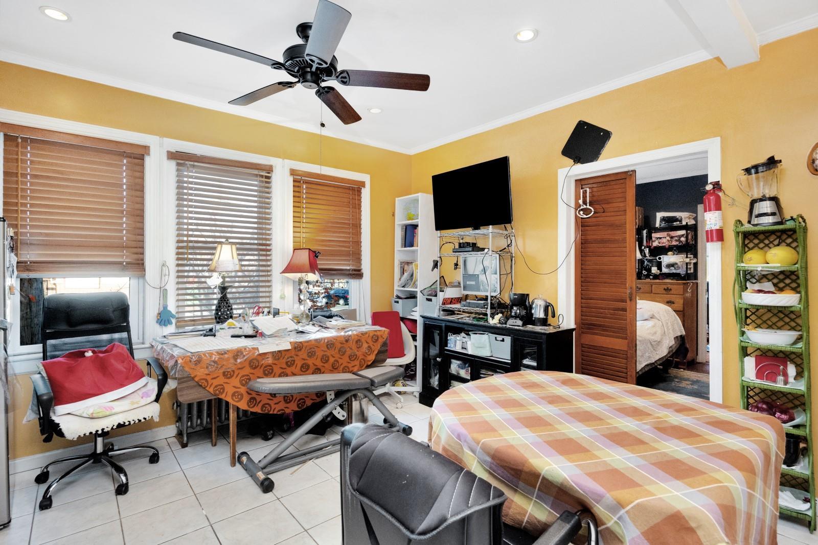 Single Family 80  Queens, NY 11379, MLS-804032-7