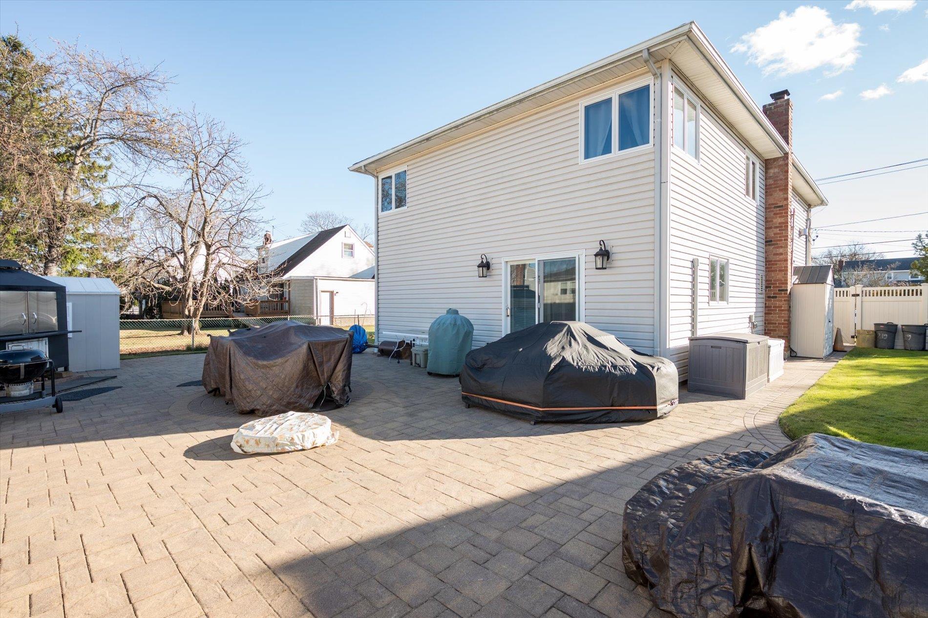 Single Family Albany  Nassau County, NY 11758, MLS-804125-22