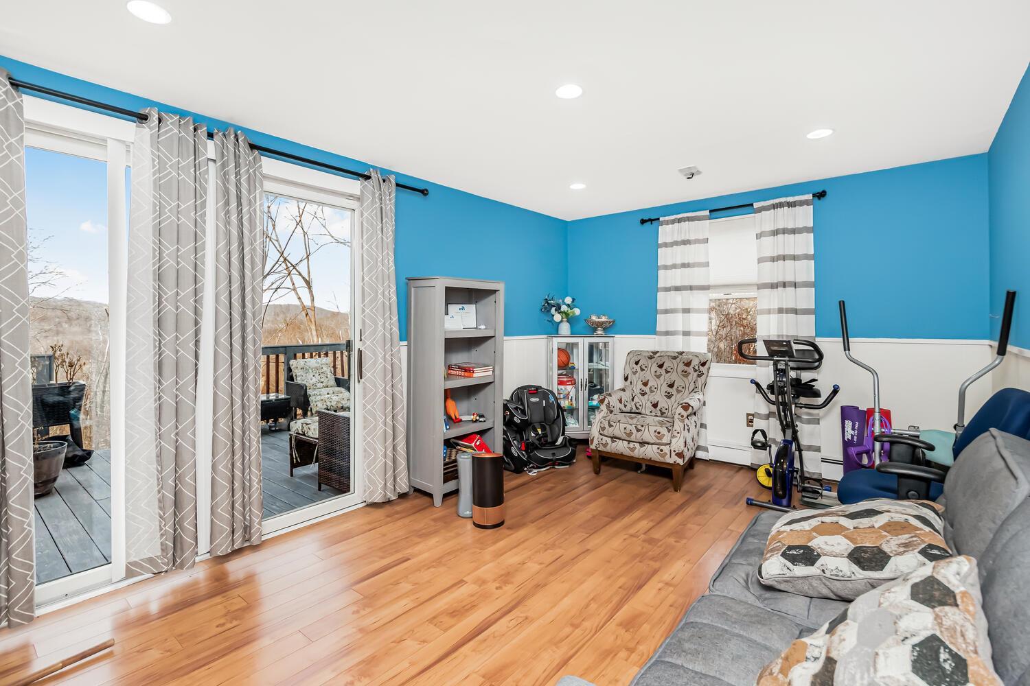 Single Family Westview  Westchester County, NY 10560, MLS-804138-4