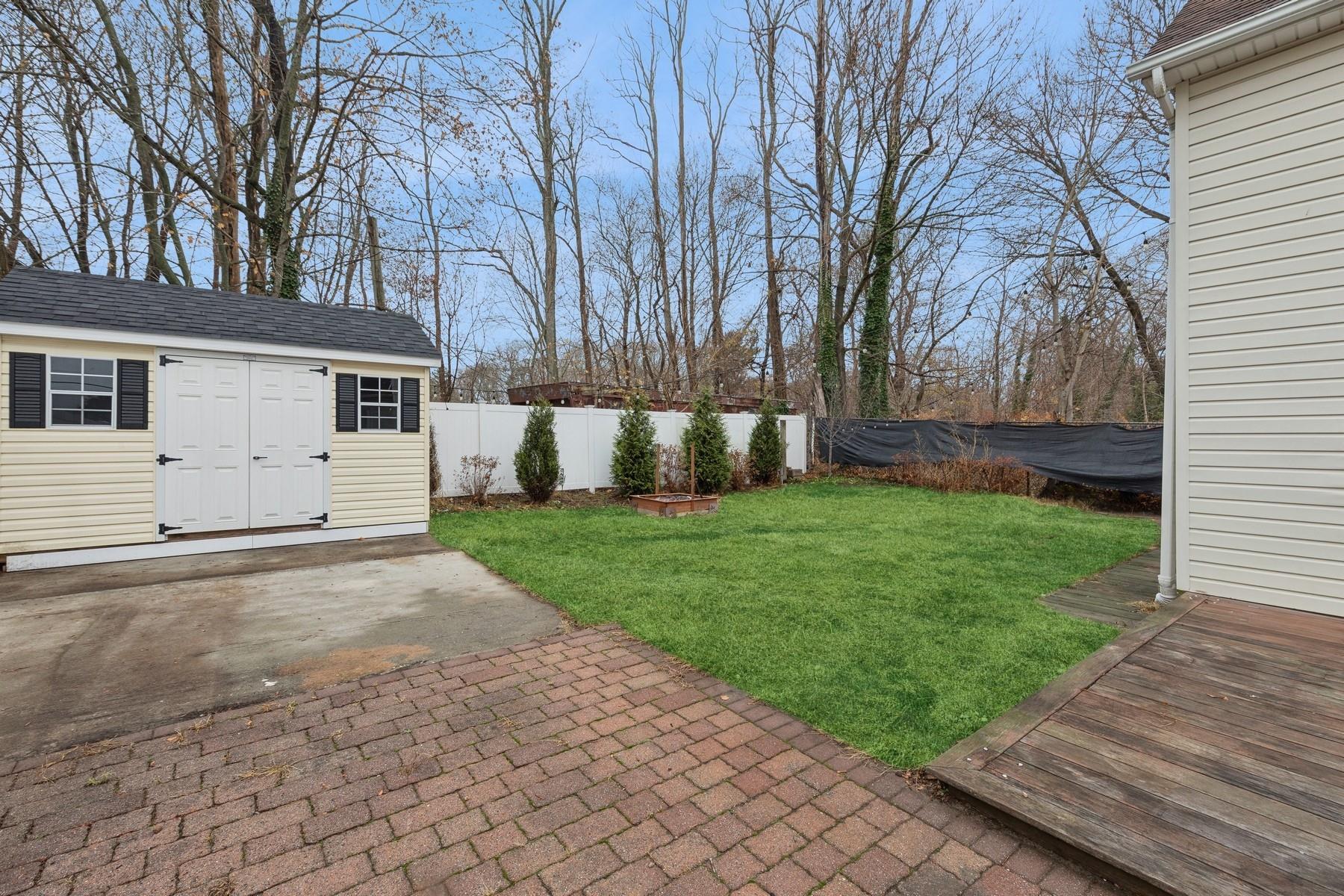 Single Family Parkway  Suffolk County, NY 11901, MLS-804152-14