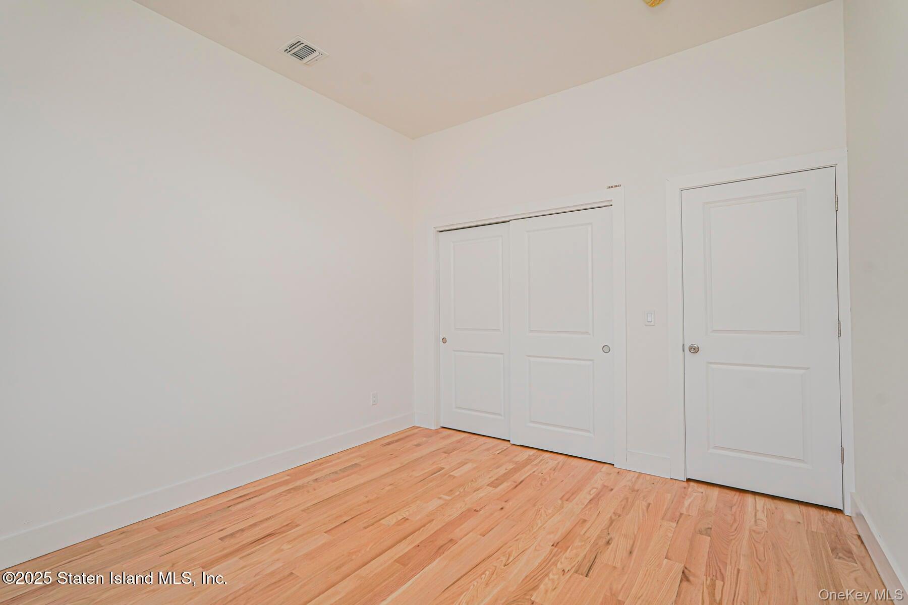 Single Family Alter Staten Island, NY 10305, MLS-804159-16