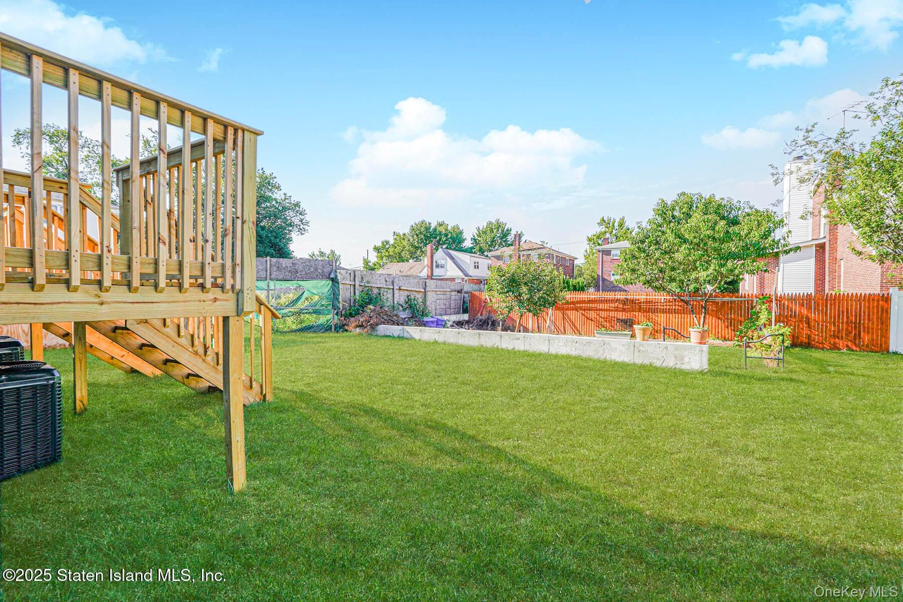 Single Family Alter Staten Island, NY 10305, MLS-804159-27