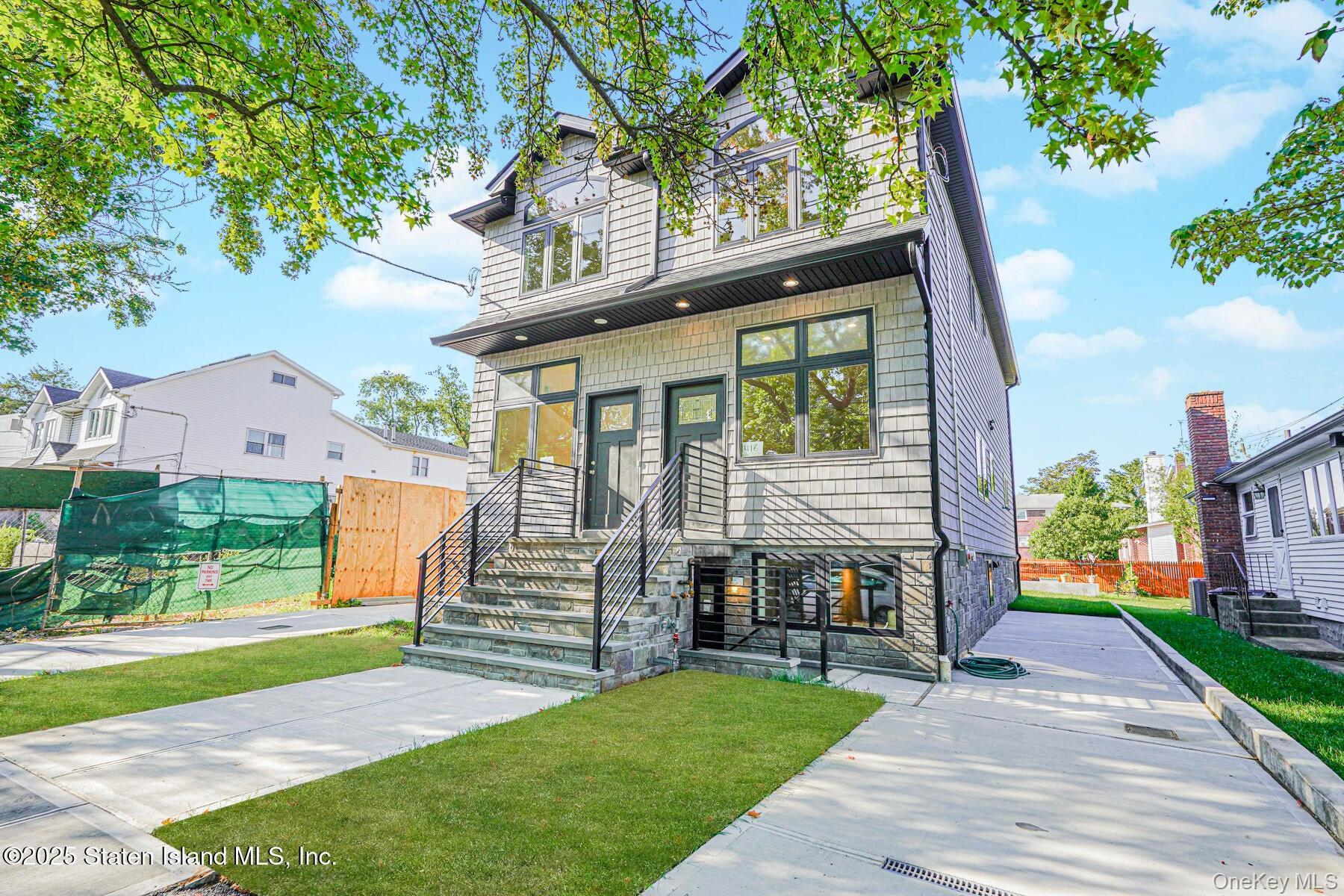 Single Family Alter  Staten Island, NY 10305, MLS-804159-30