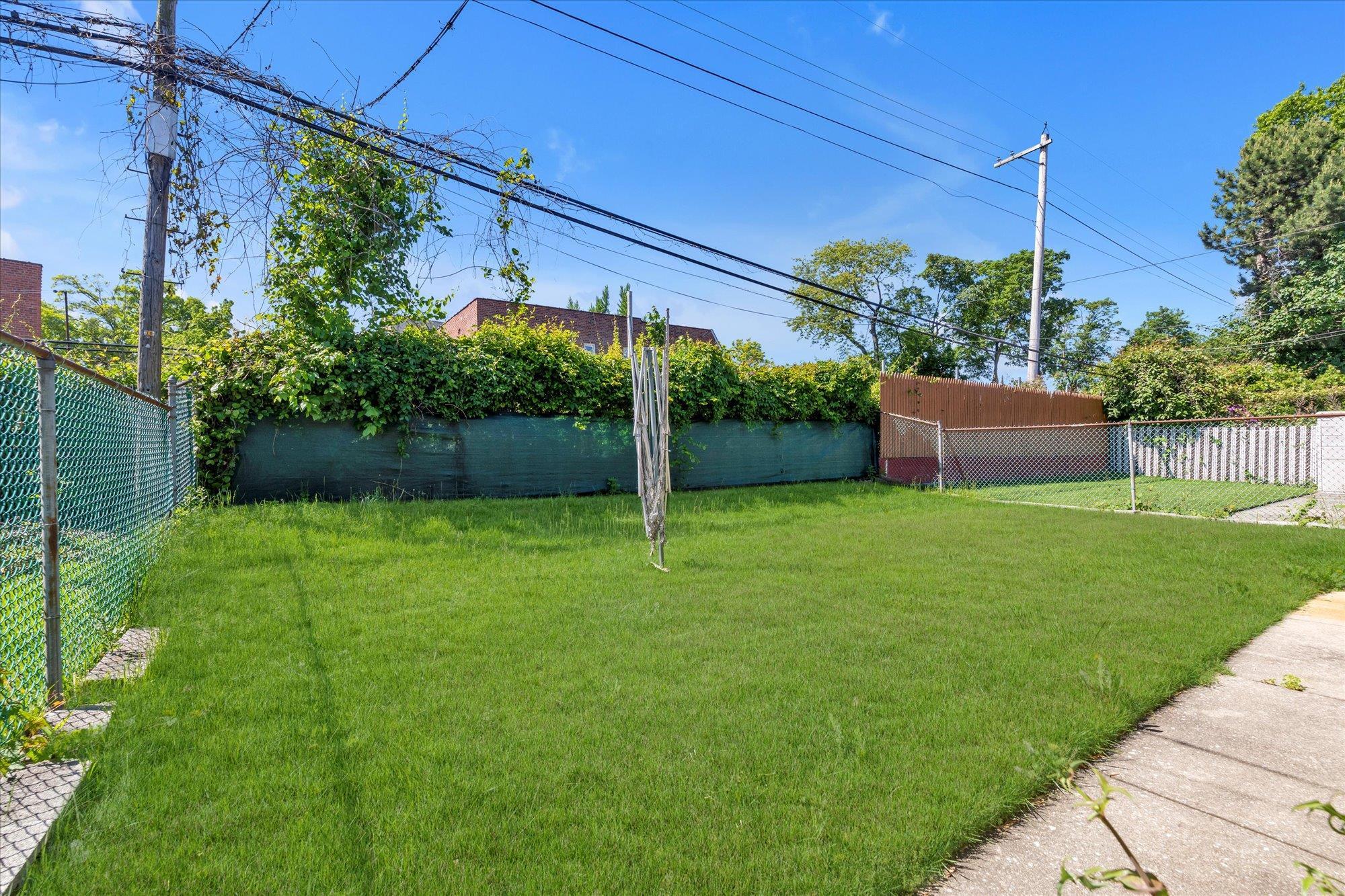 Single Family 39th  Queens, NY 11361, MLS-804167-24