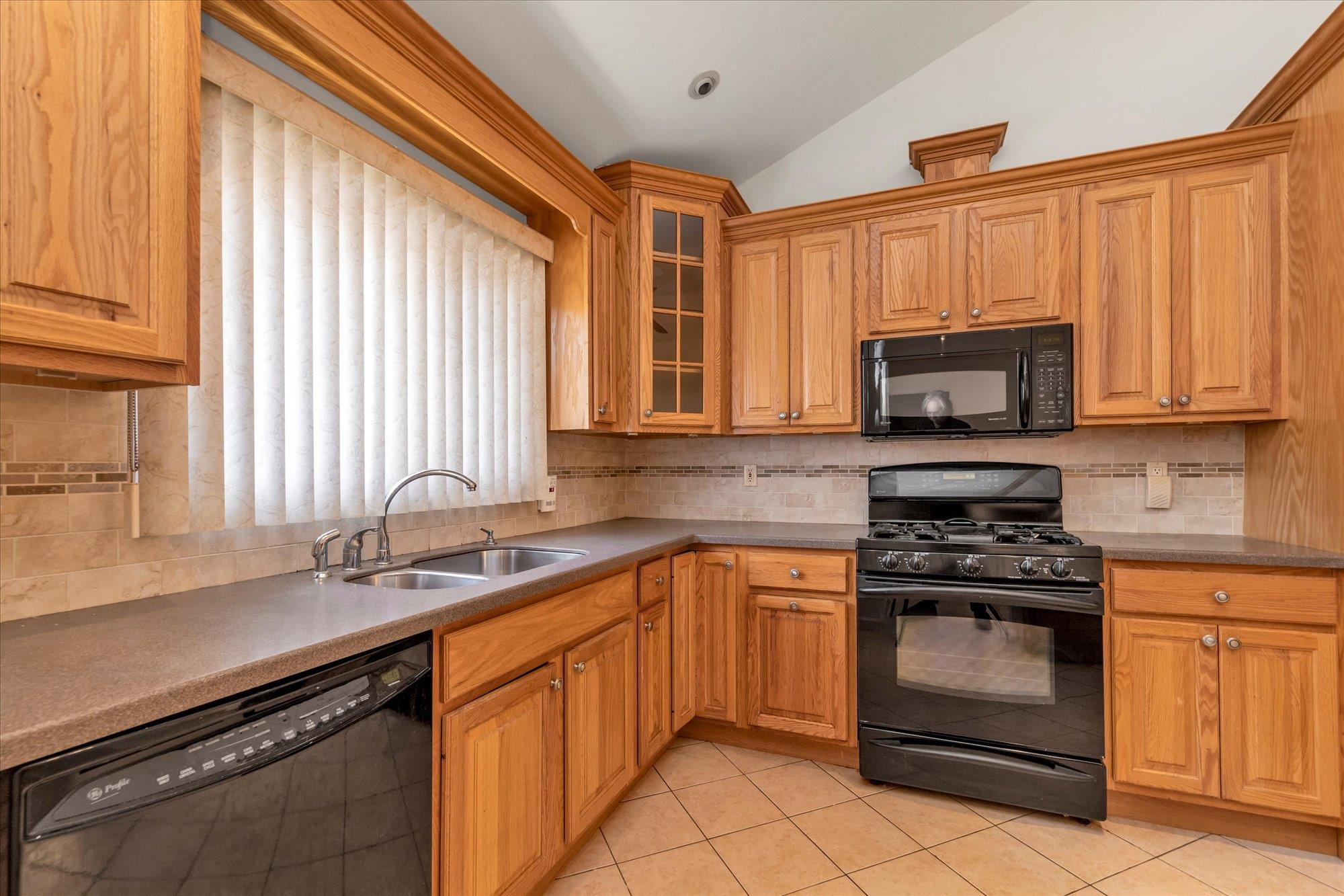 Single Family 39th  Queens, NY 11361, MLS-804167-8