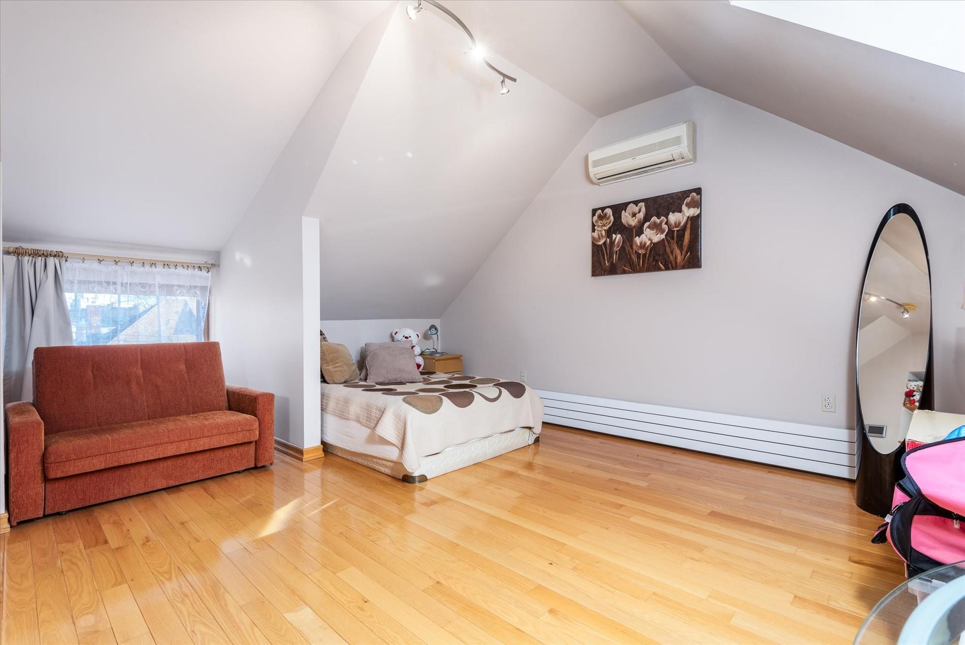 Single Family 84th  Queens, NY 11379, MLS-804653-10