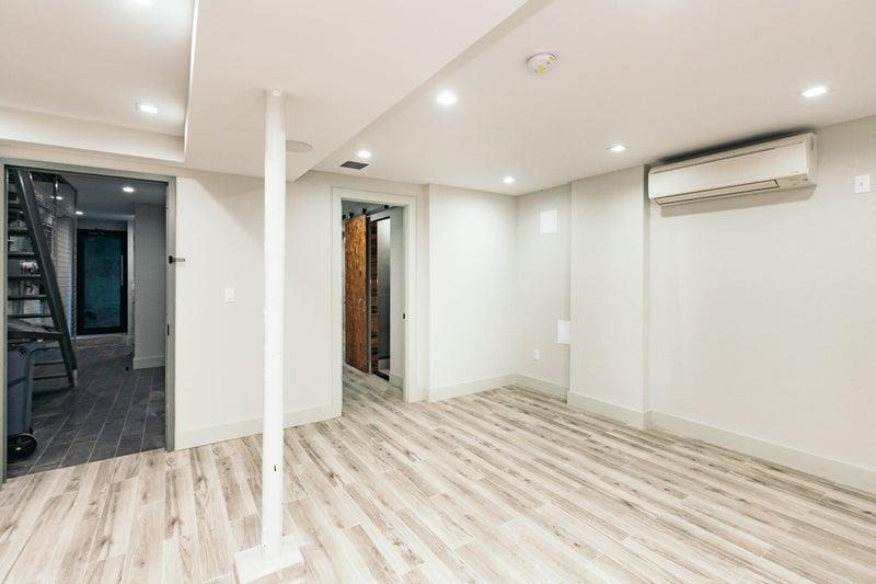 Single Family Halsey St  Brooklyn, NY 11207, MLS-805003-6