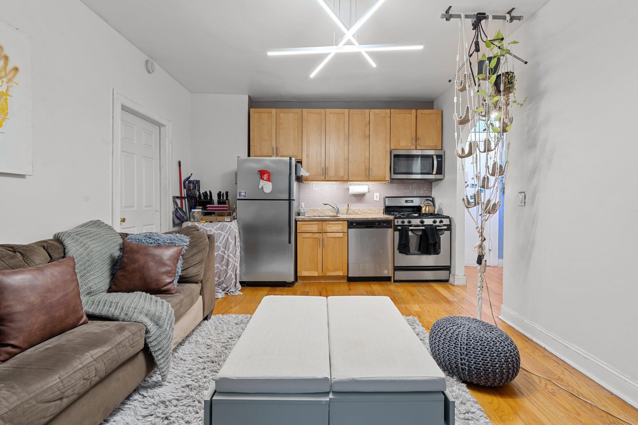 Coop Walton  Bronx, NY 10451, MLS-805133-4