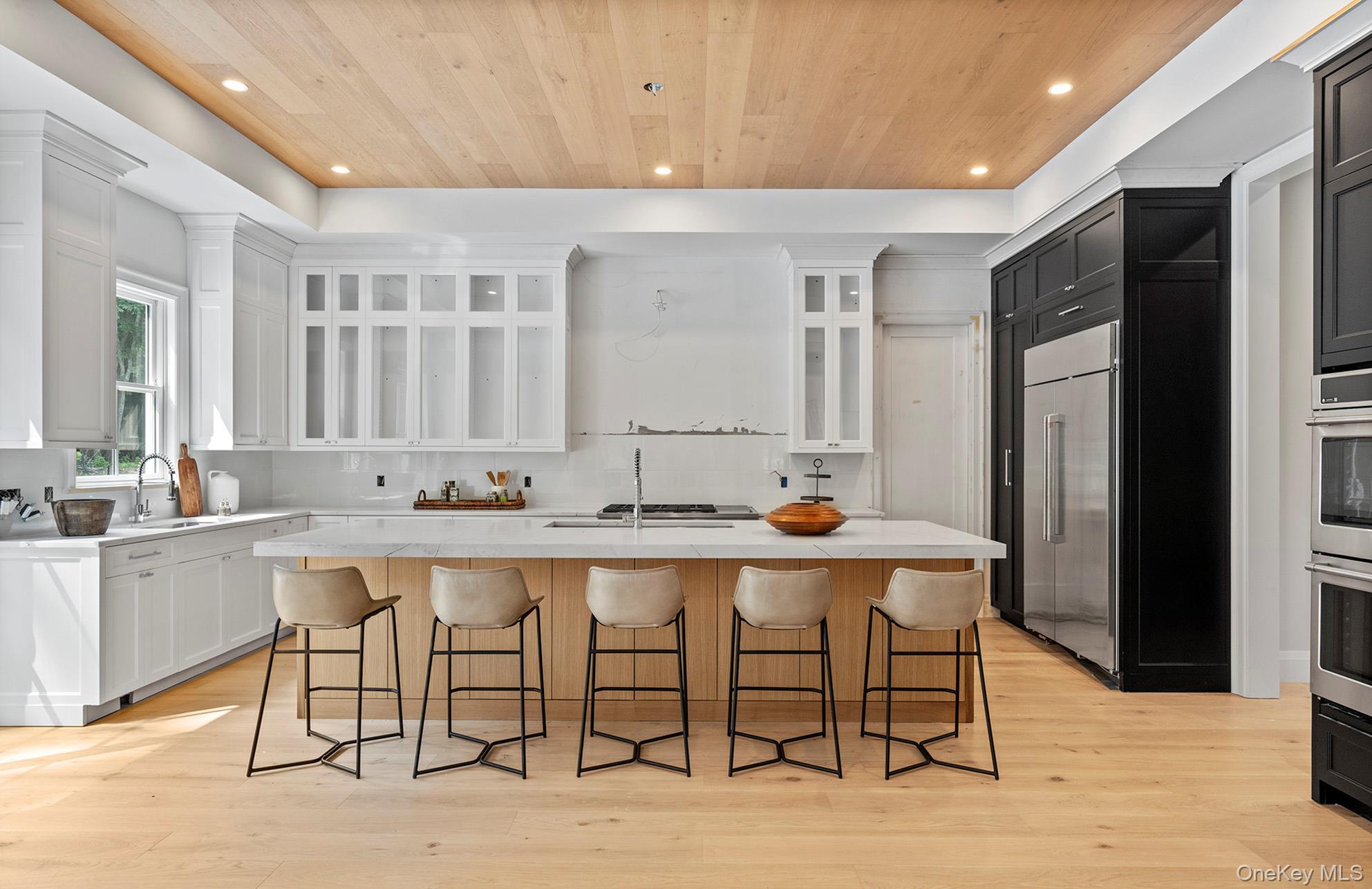 Single Family Noyack Rd Suffolk County, NY 11963, MLS-805134-14