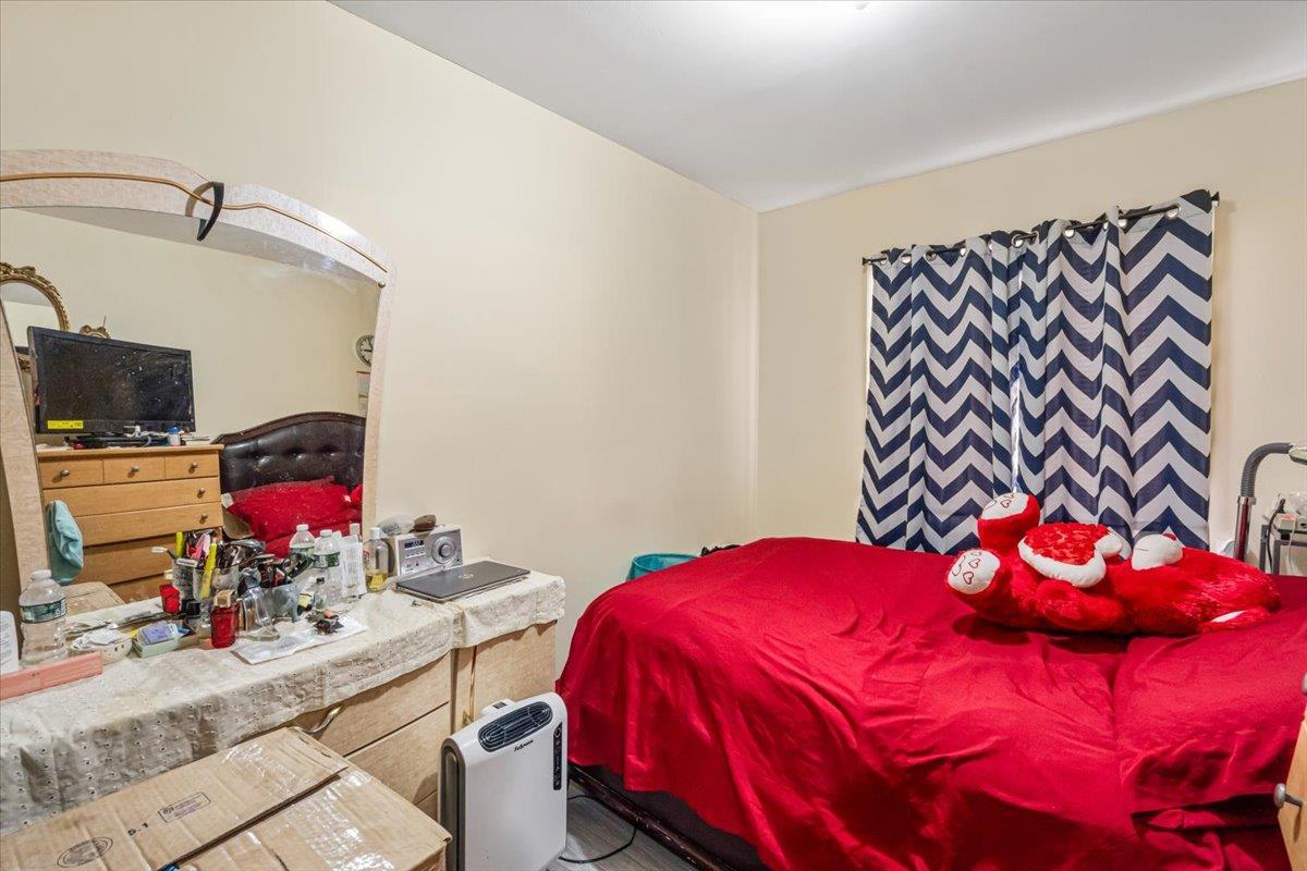 Single Family 223rd  Queens, NY 11413, MLS-805137-17