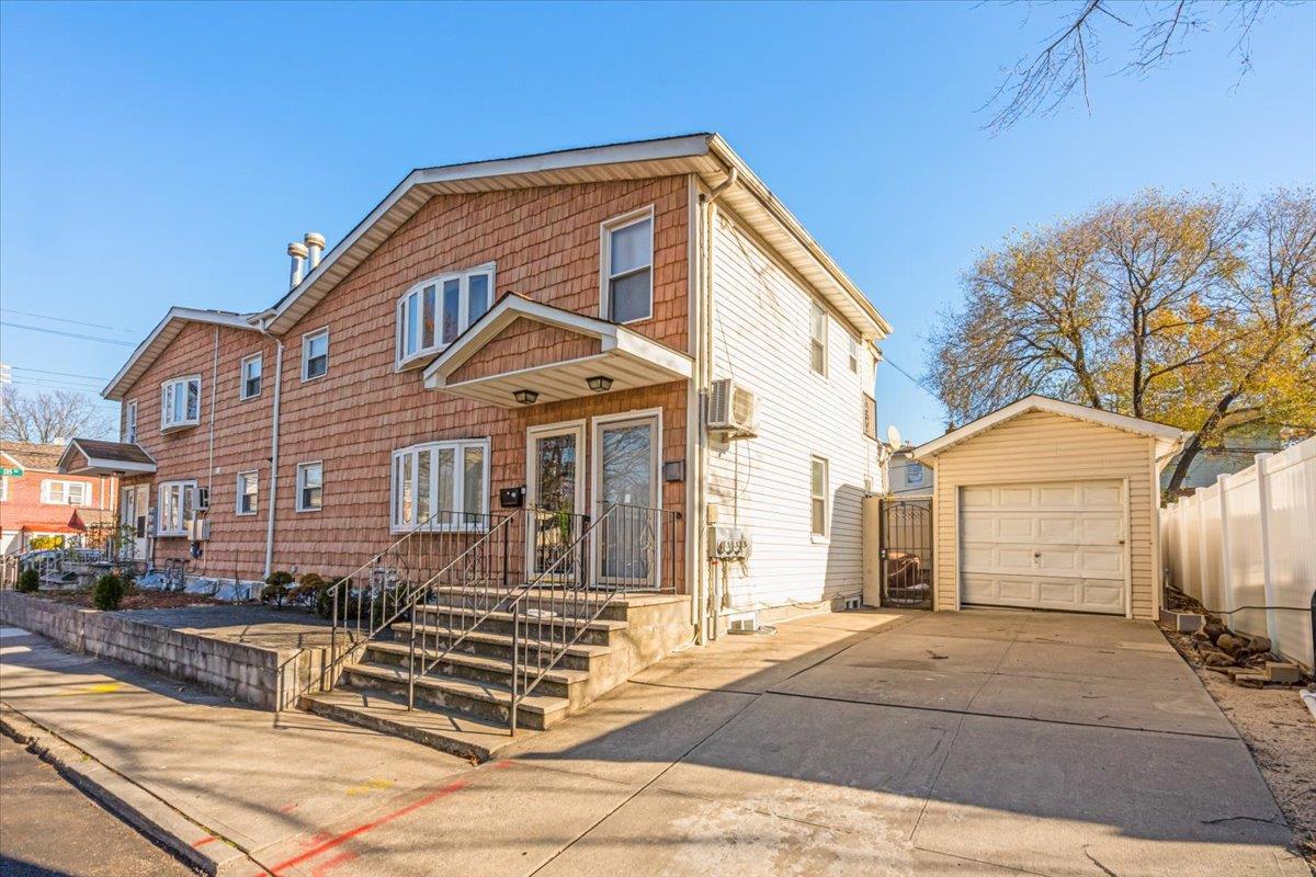 Single Family 223rd  Queens, NY 11413, MLS-805137-2