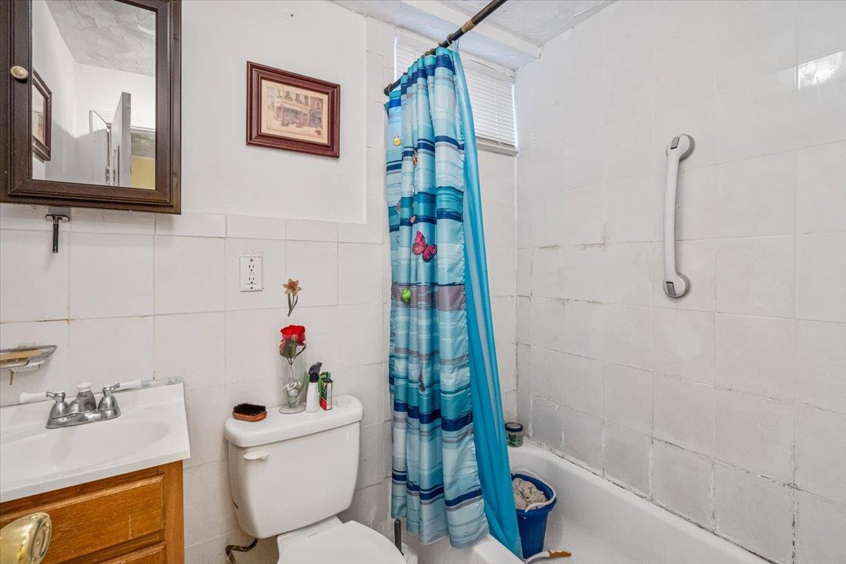 Single Family 223rd  Queens, NY 11413, MLS-805137-26