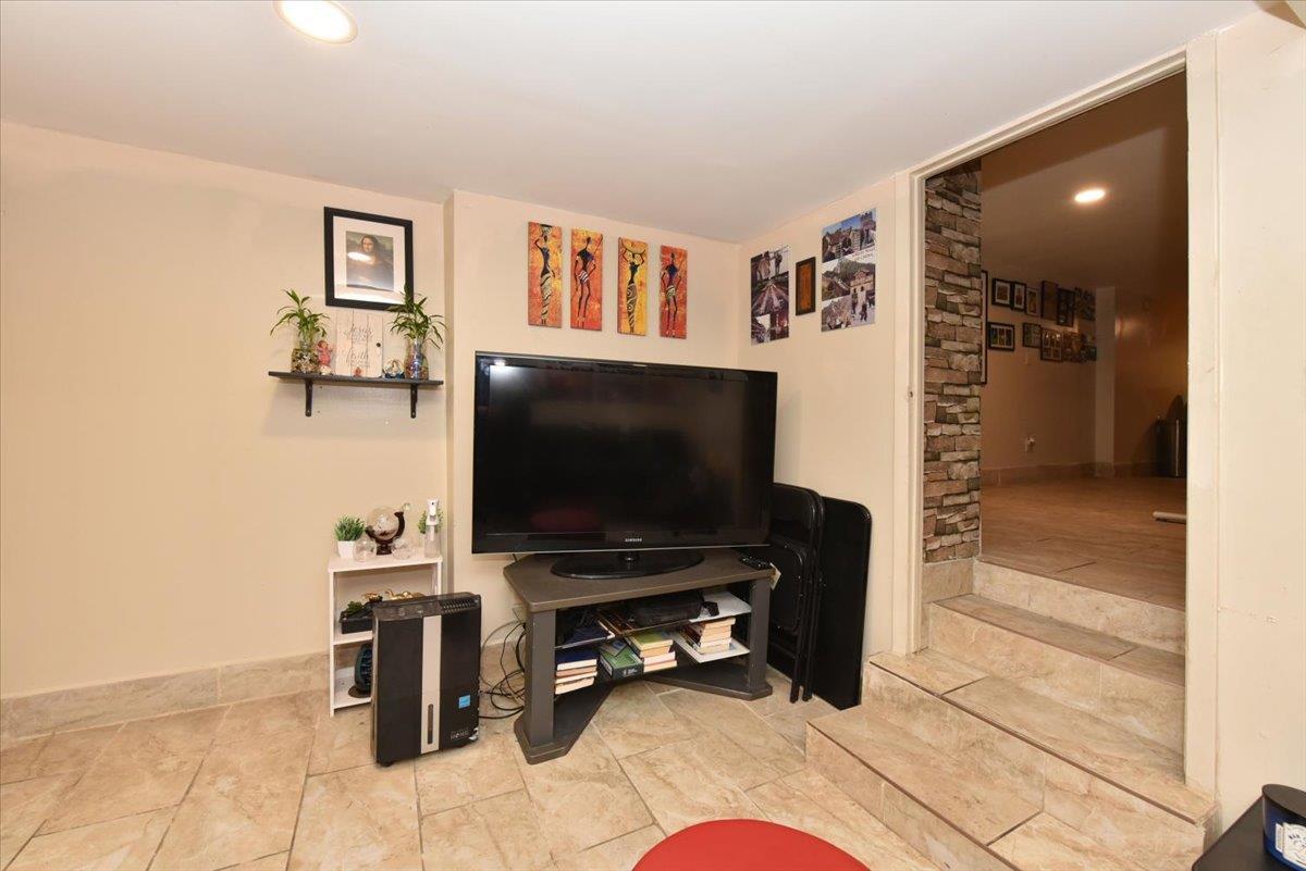 Single Family Forest  Queens, NY 11385, MLS-805244-23