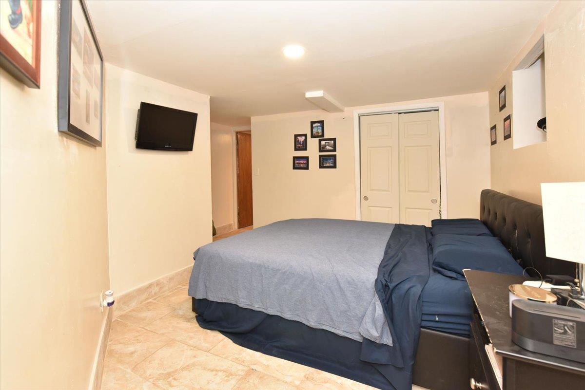 Single Family Forest  Queens, NY 11385, MLS-805244-27